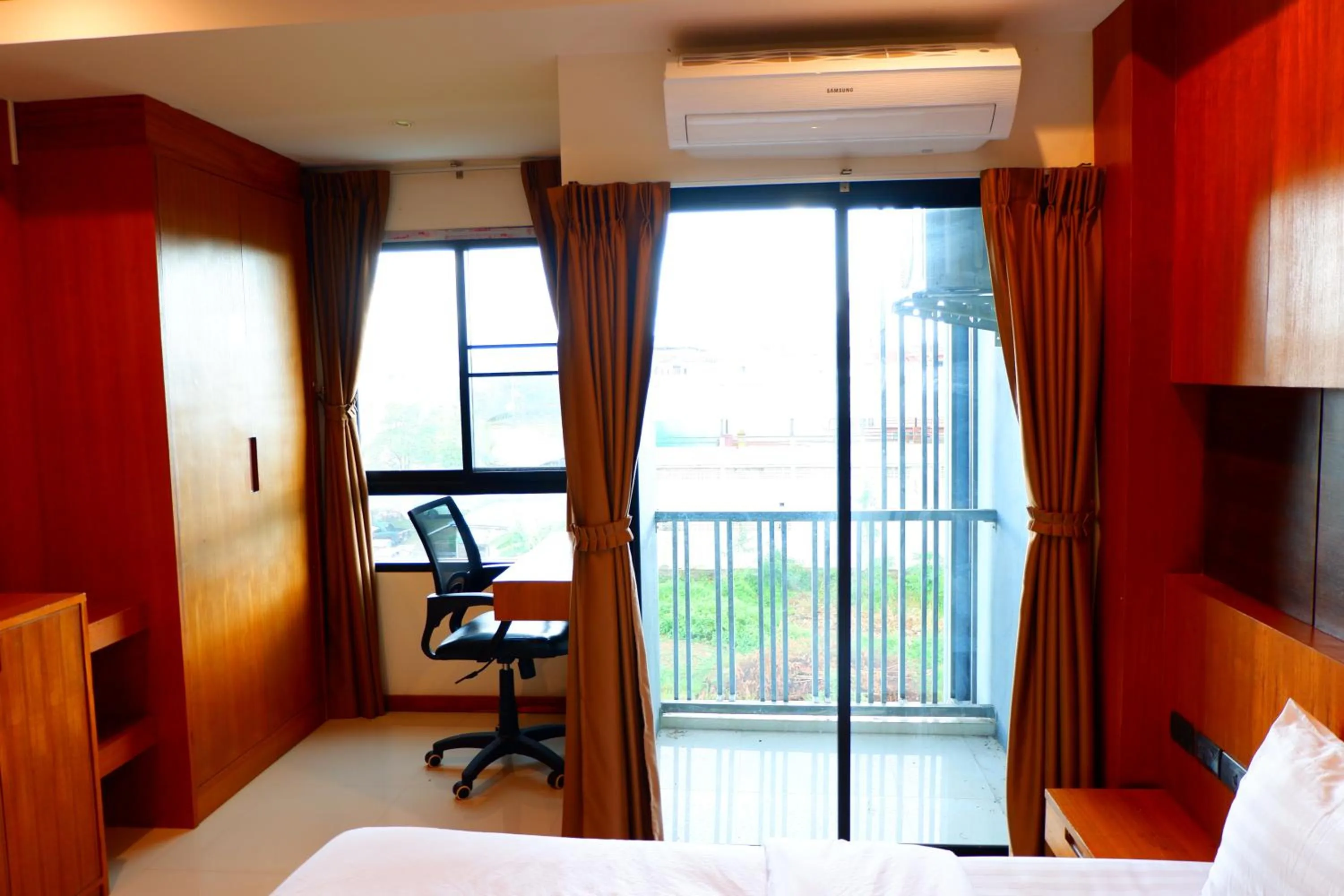 Photo of the whole room, Bed in The D257 Hotel