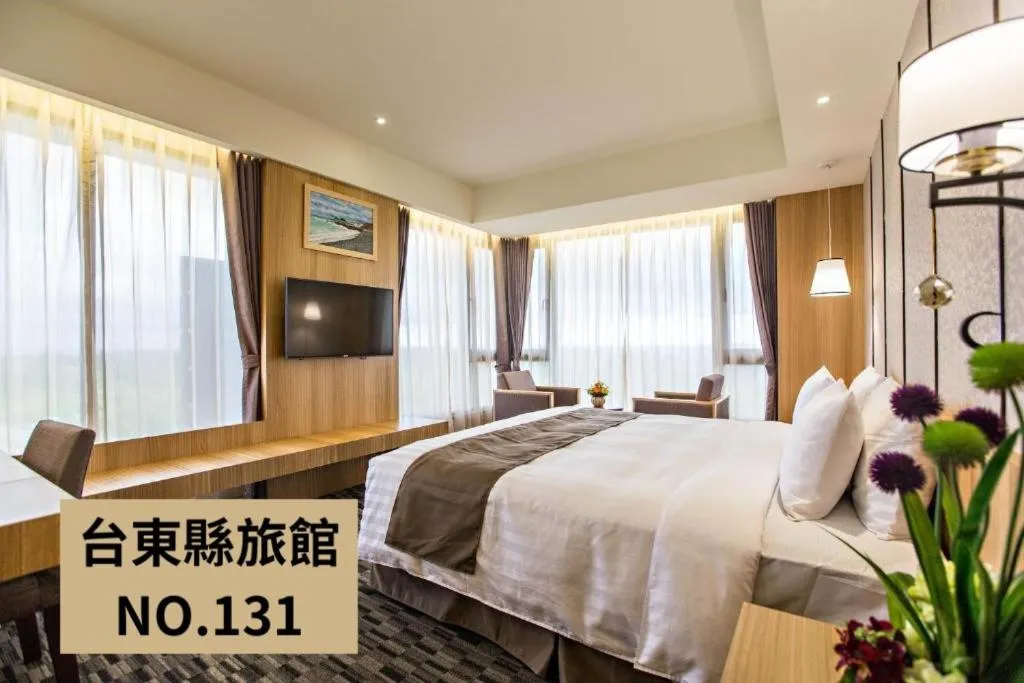 Photo of the whole room, Bed in Kaishen Starlight Hotel