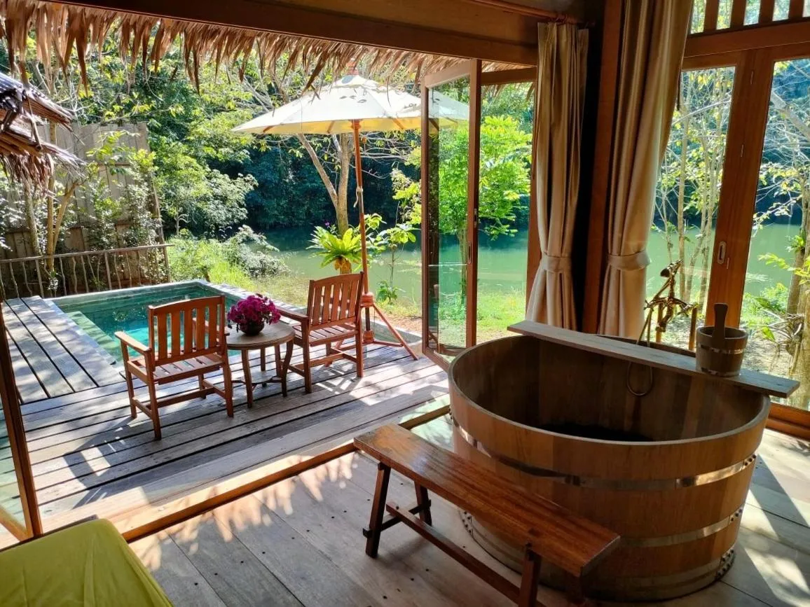 Villa with Private Pool in Thap Pala Cottage