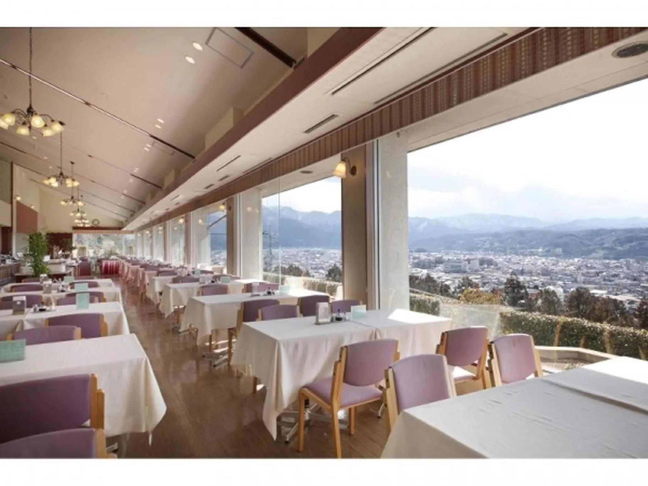 Restaurant/places to eat in Natural Farm City Noen Hotel