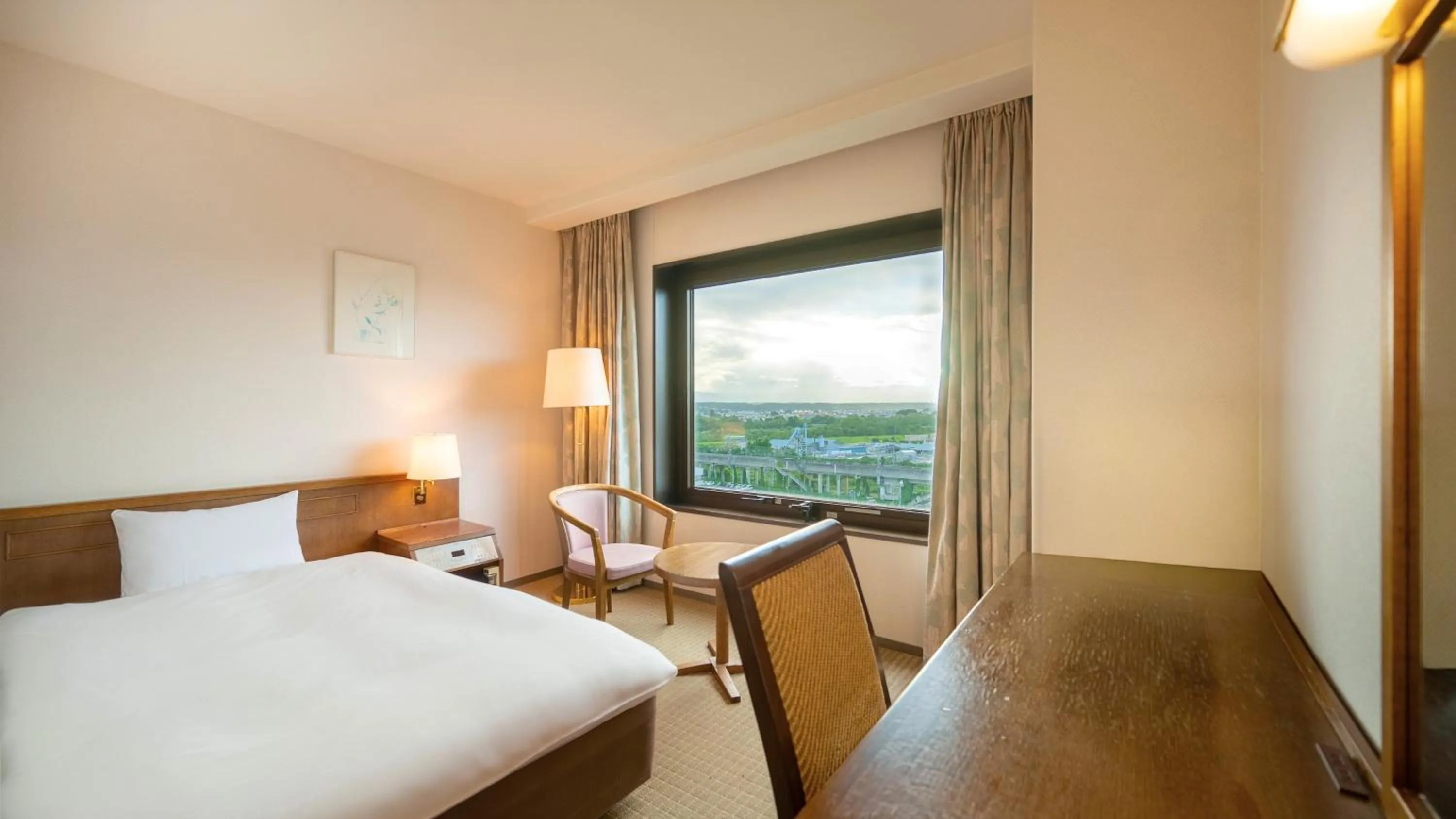 Photo of the whole room, Bed in ANA Holiday Inn Iwate Kitakami by IHG