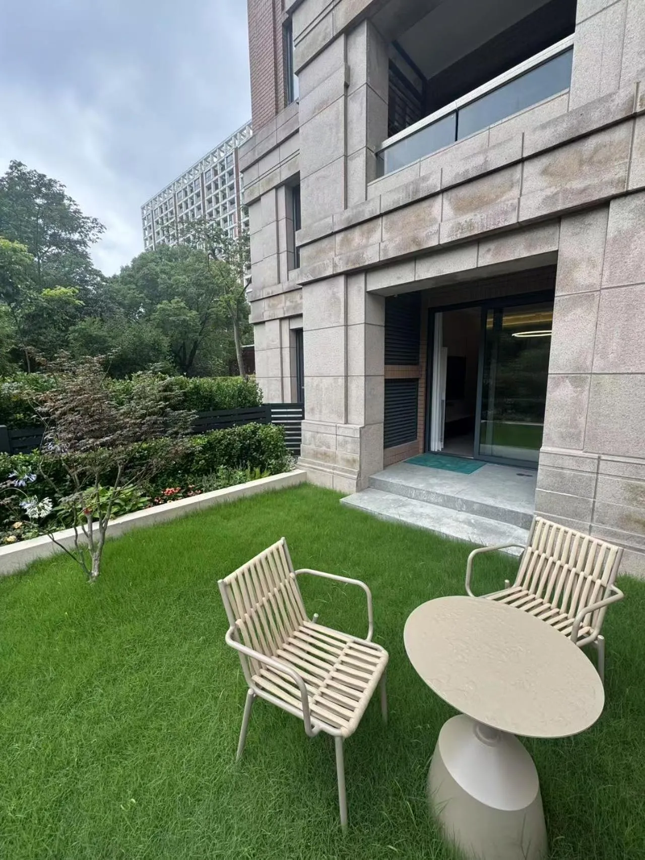 Green Court Place Jingqiao Middle Ring Shanghai