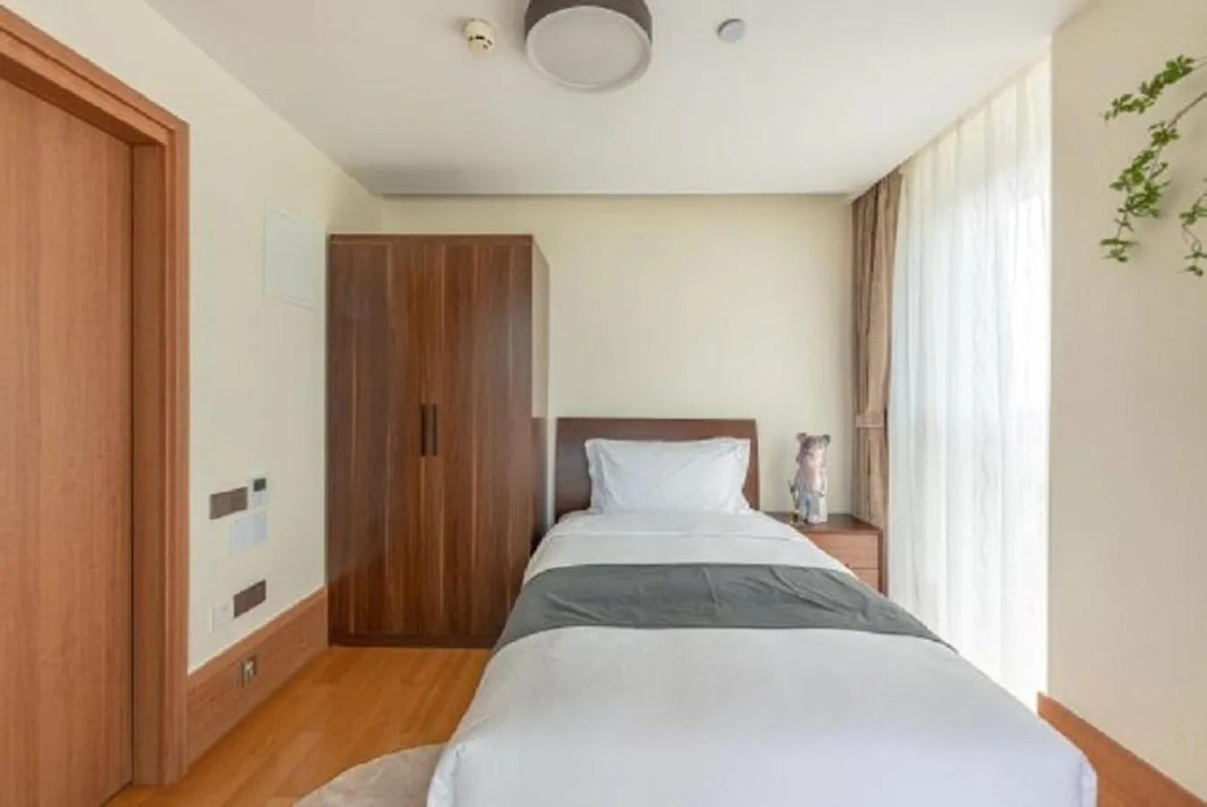 Bed in Green Court Place Jingqiao Middle Ring Shanghai