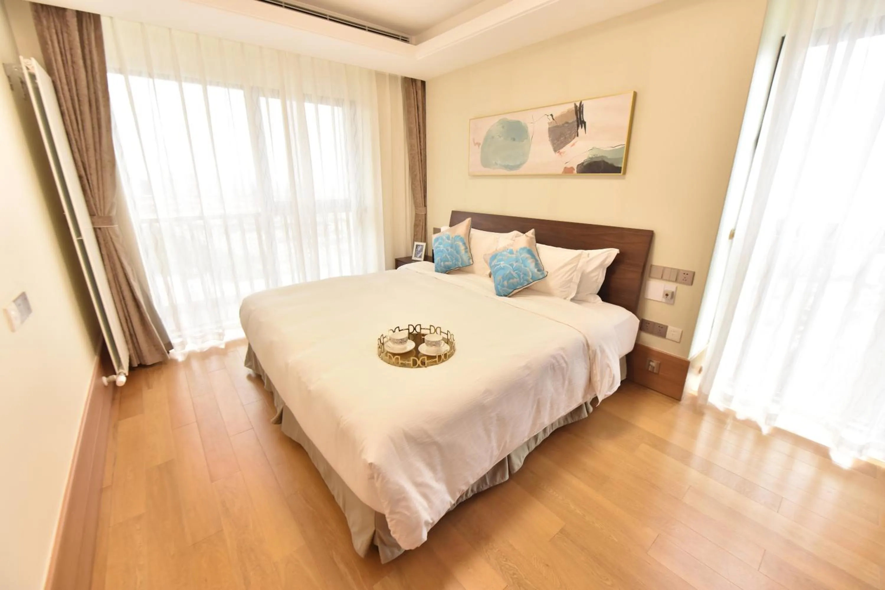 Bed in Green Court Place Jingqiao Middle Ring Shanghai