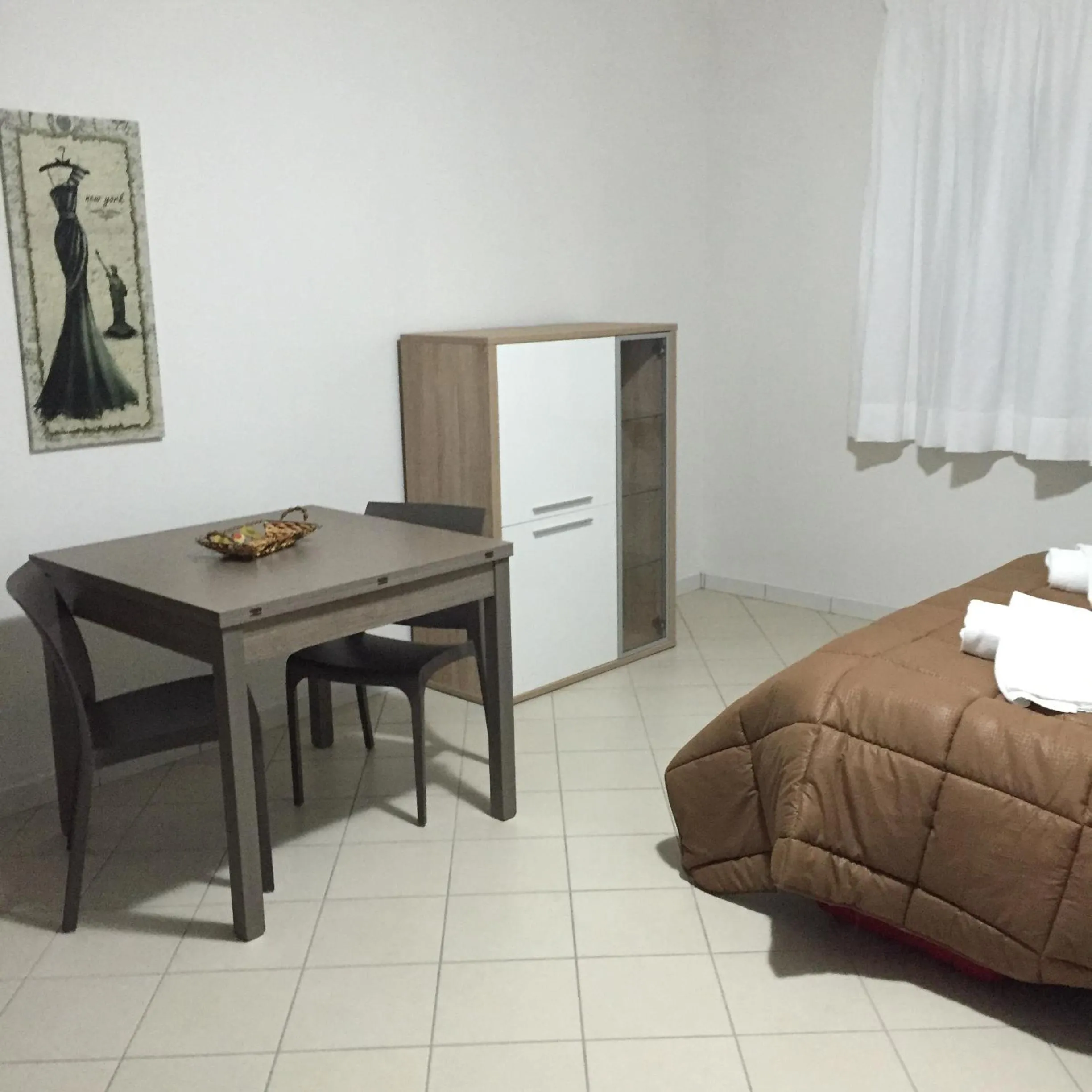 Property building, Bed in Guest House Suite