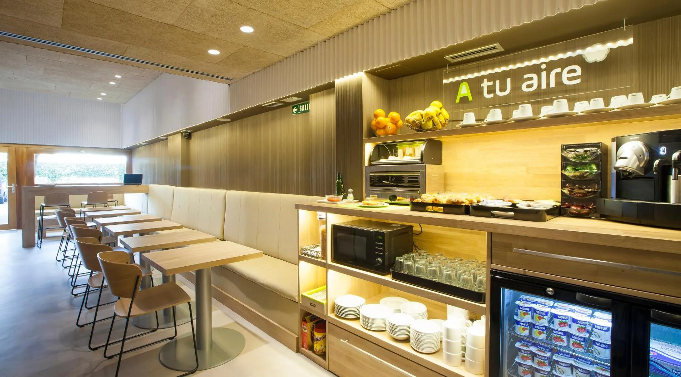 Lounge or bar in Hotel A Pamplona