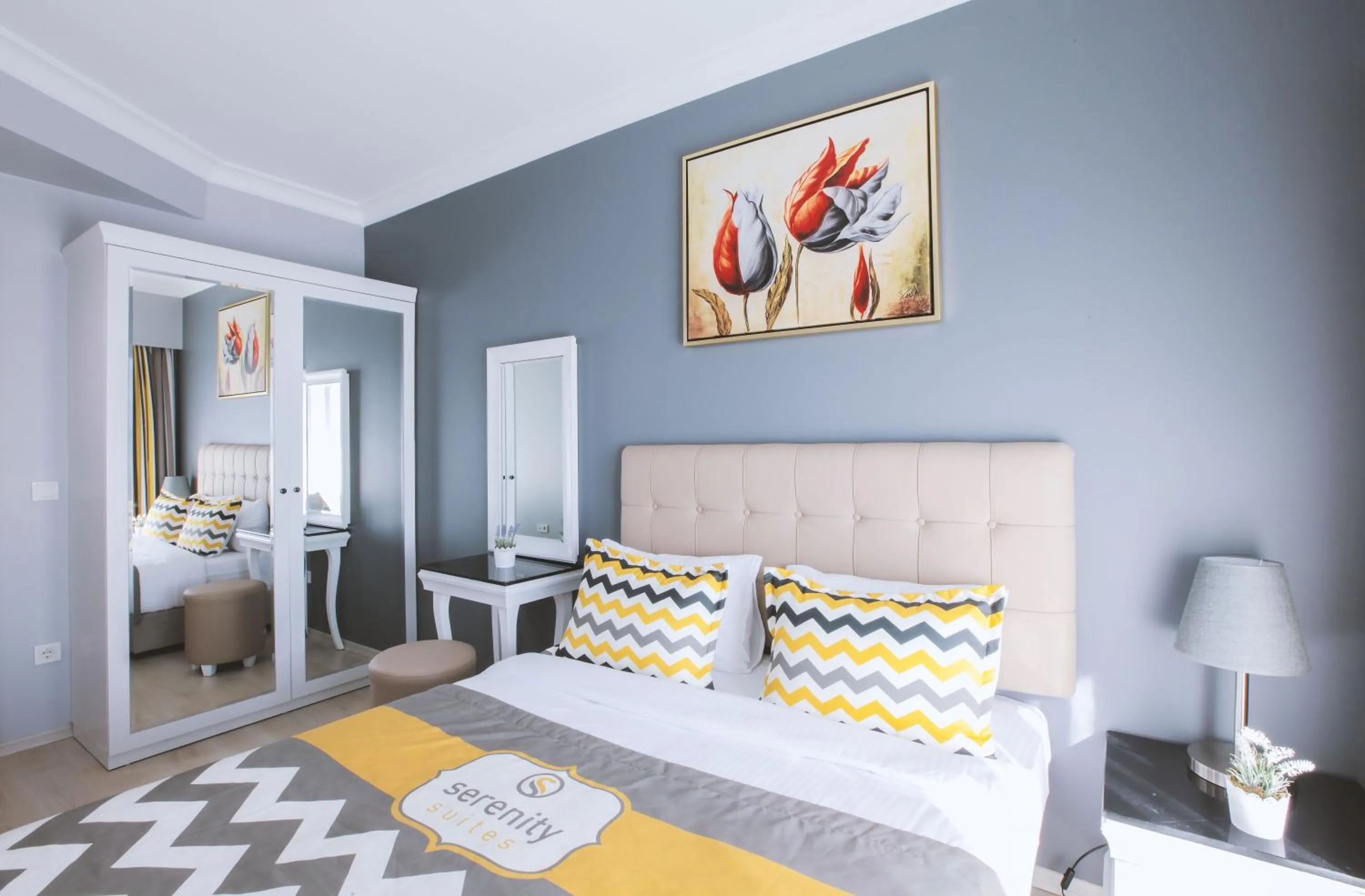 Bedroom, Bed in Serenity Suites Istanbul Airport