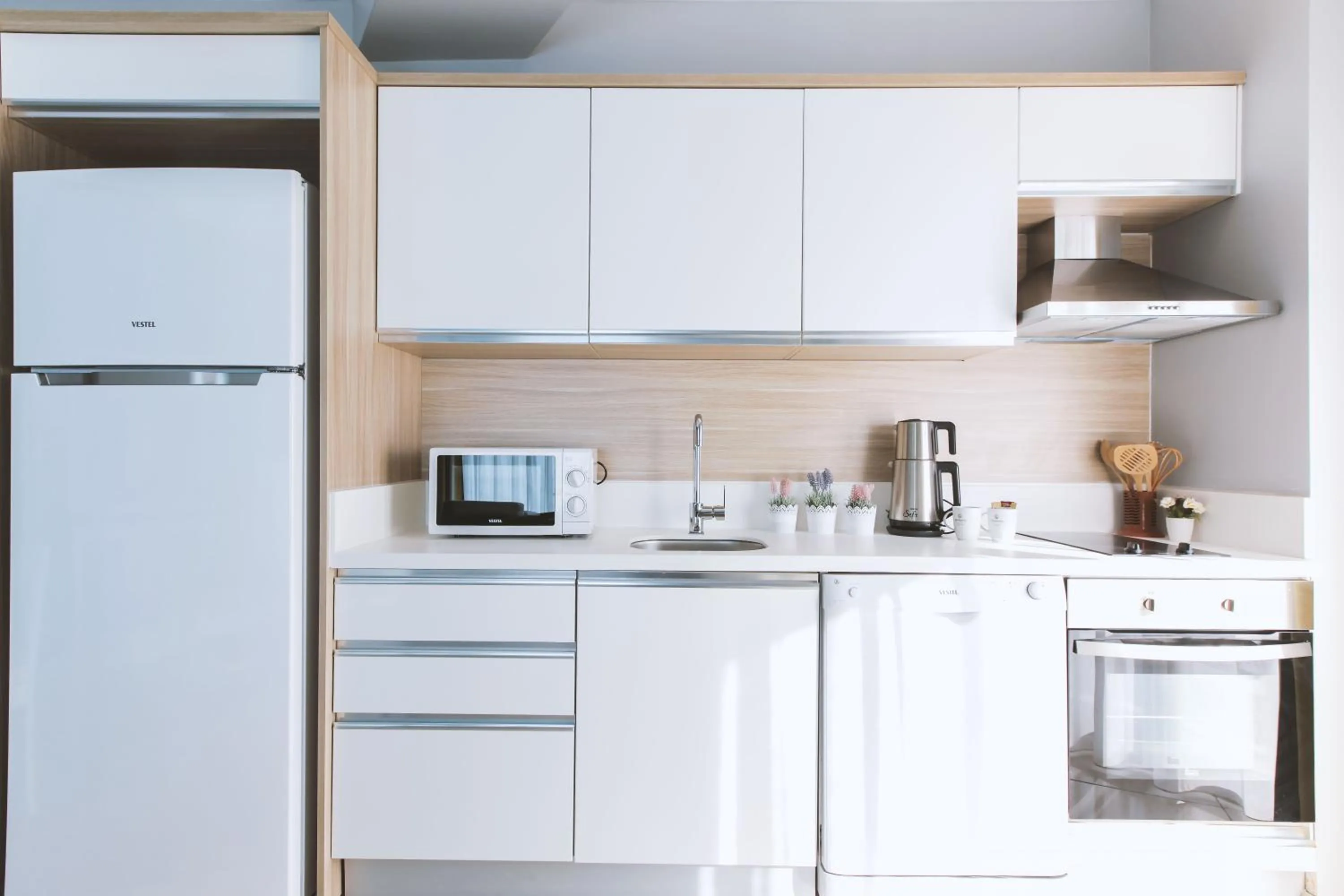 Kitchen or kitchenette in Serenity Suites Istanbul Airport