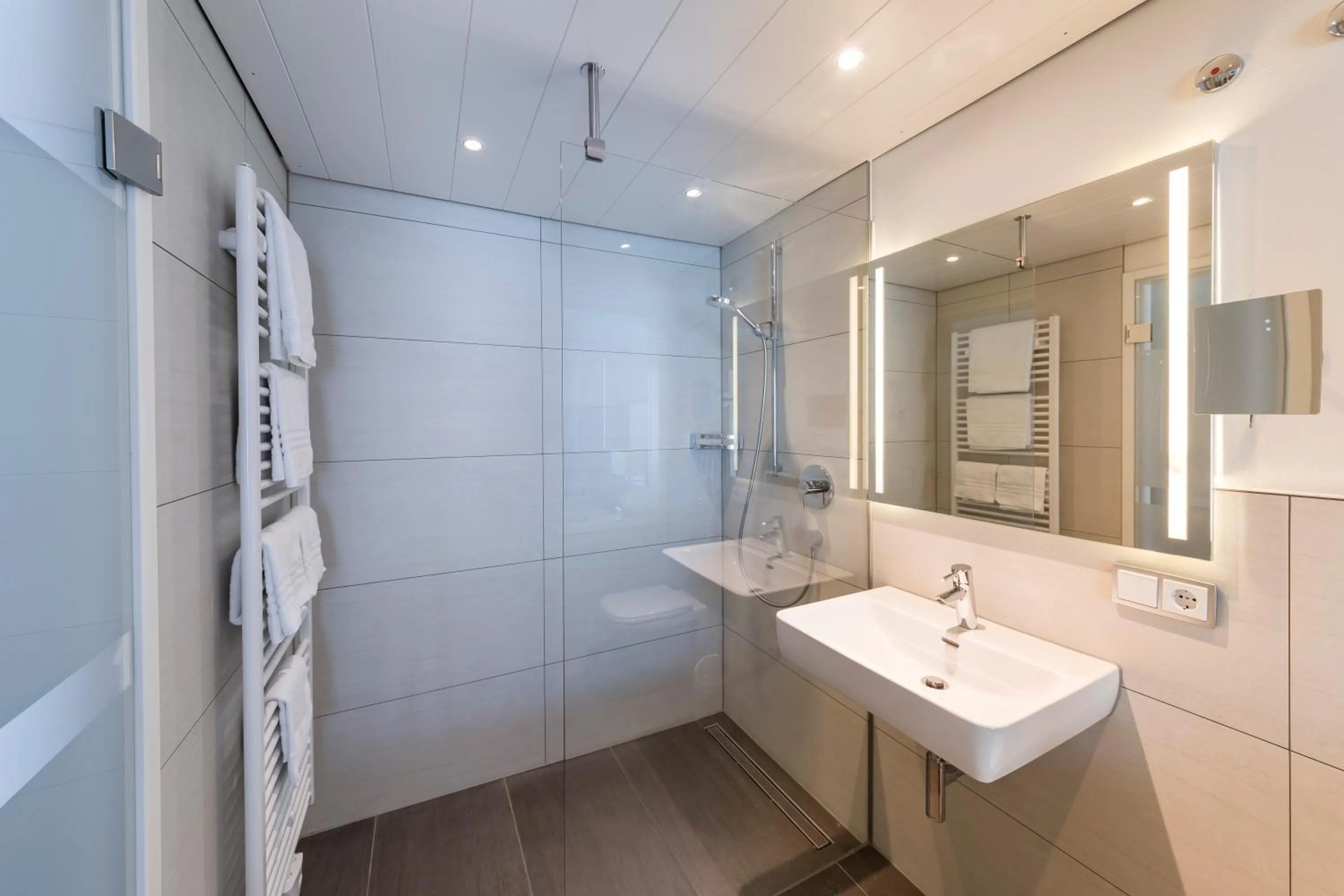 Bathroom in Hotel Restaurant Lamm