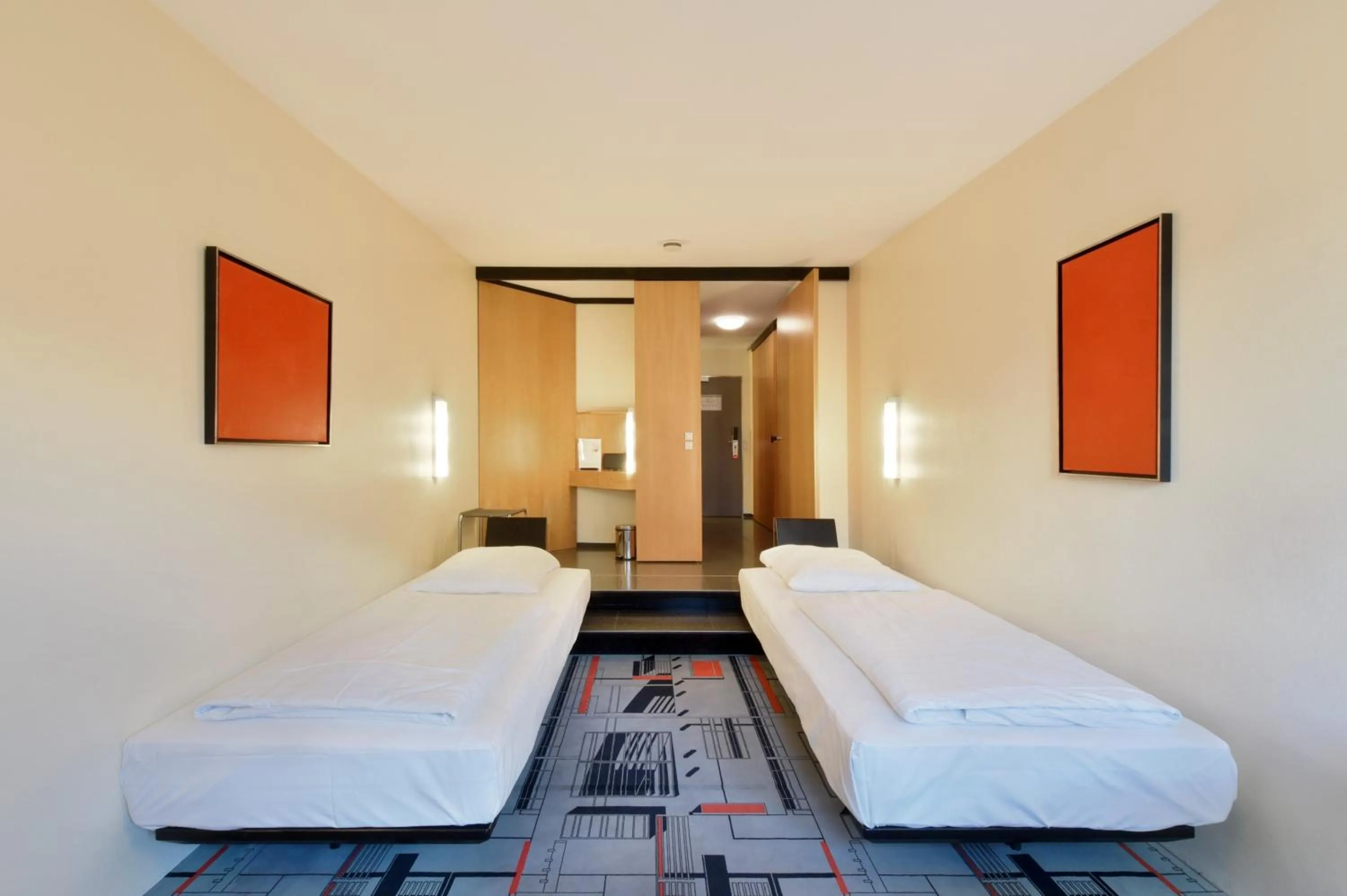 Photo of the whole room, Bed in Hotel Wiehberg - Self Check-In