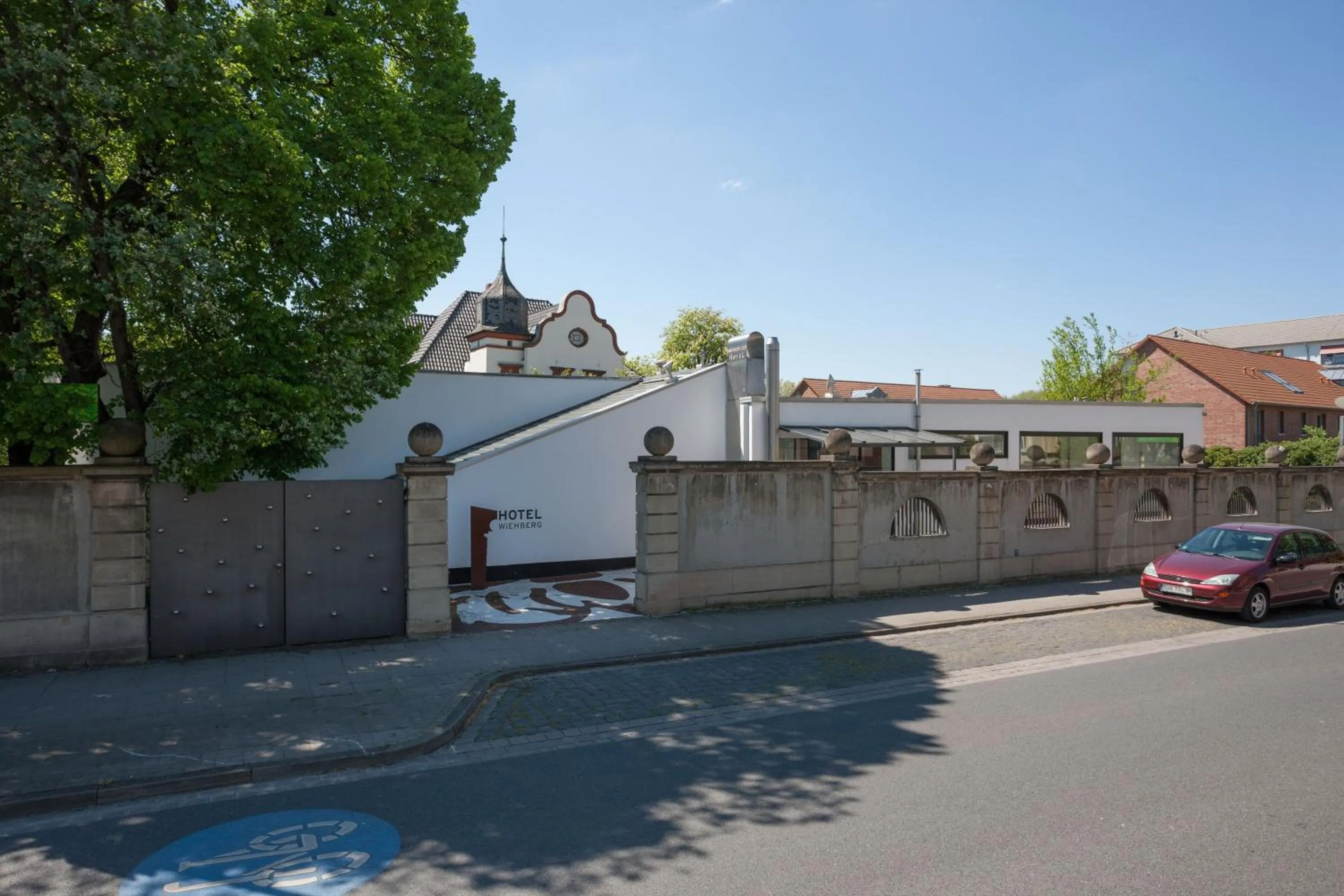 Facade/entrance in Hotel Wiehberg - Self Check-In