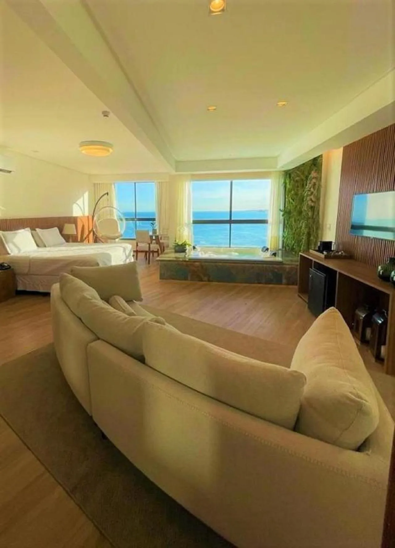 Living room, Bed in Hotel Espadarte