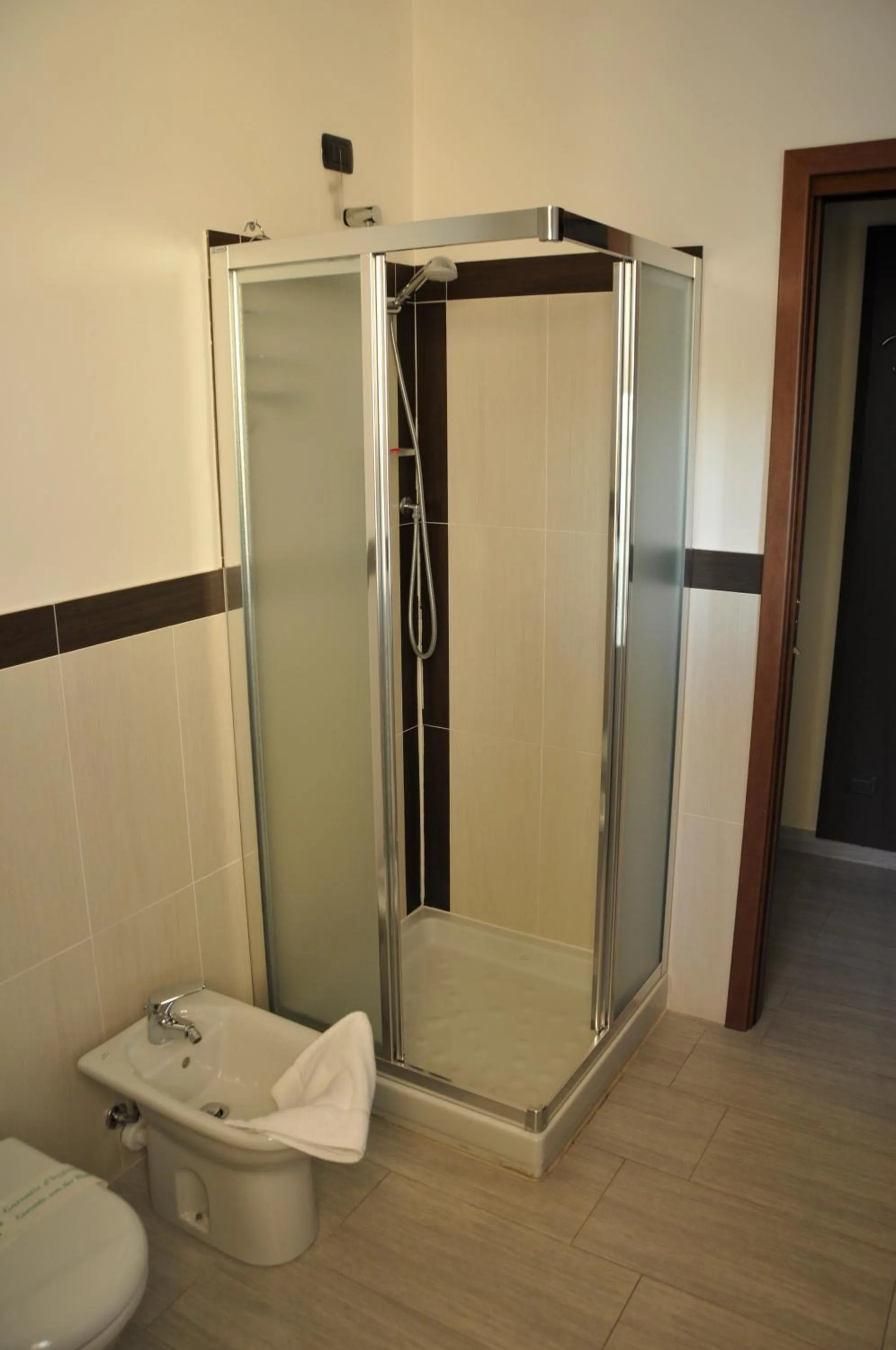 Shower in Residence San Prospero