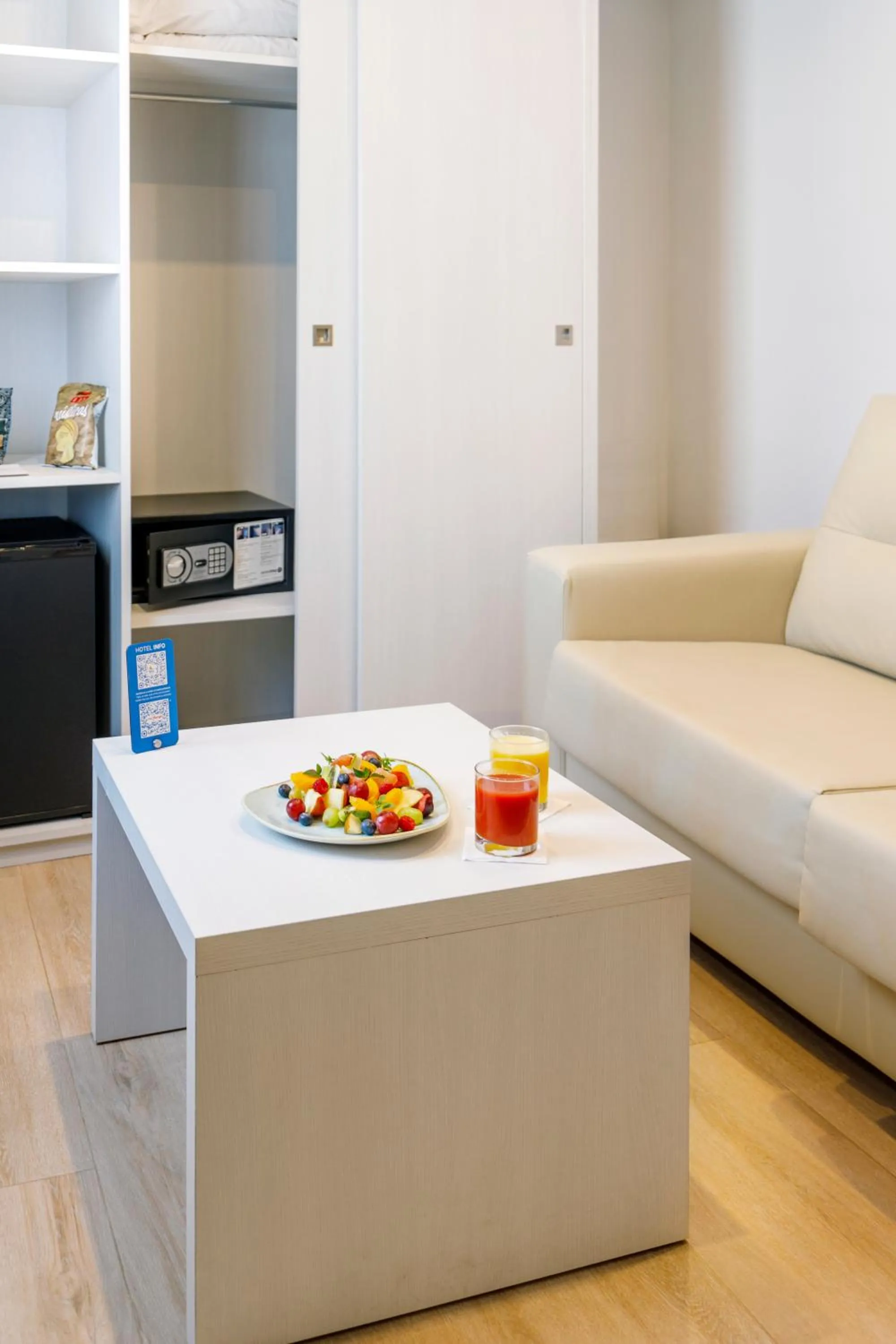 Seating area in Alcanada Golf Hotel