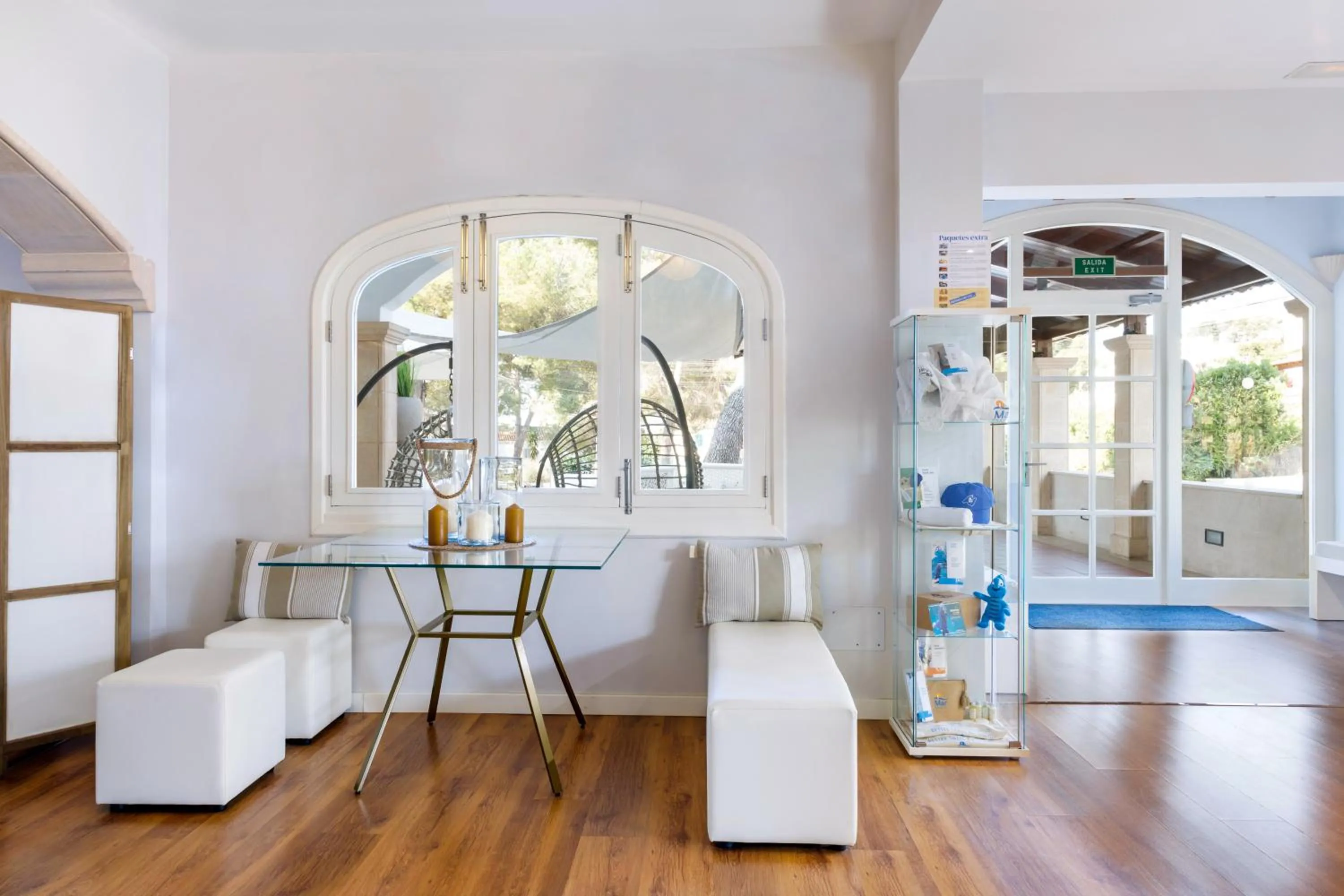 Lobby or reception in Alcanada Golf Hotel