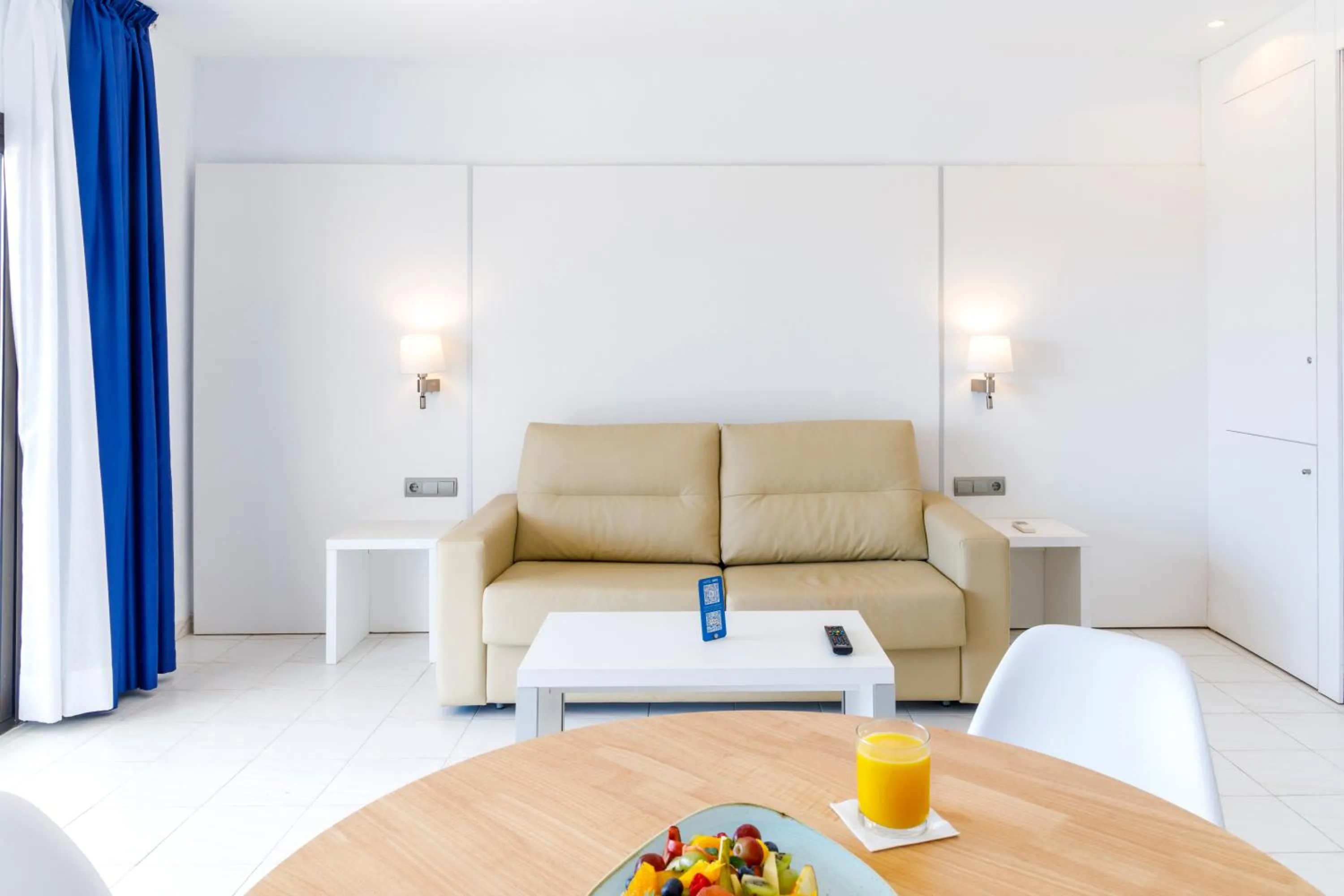 Living room in Alcanada Golf Hotel