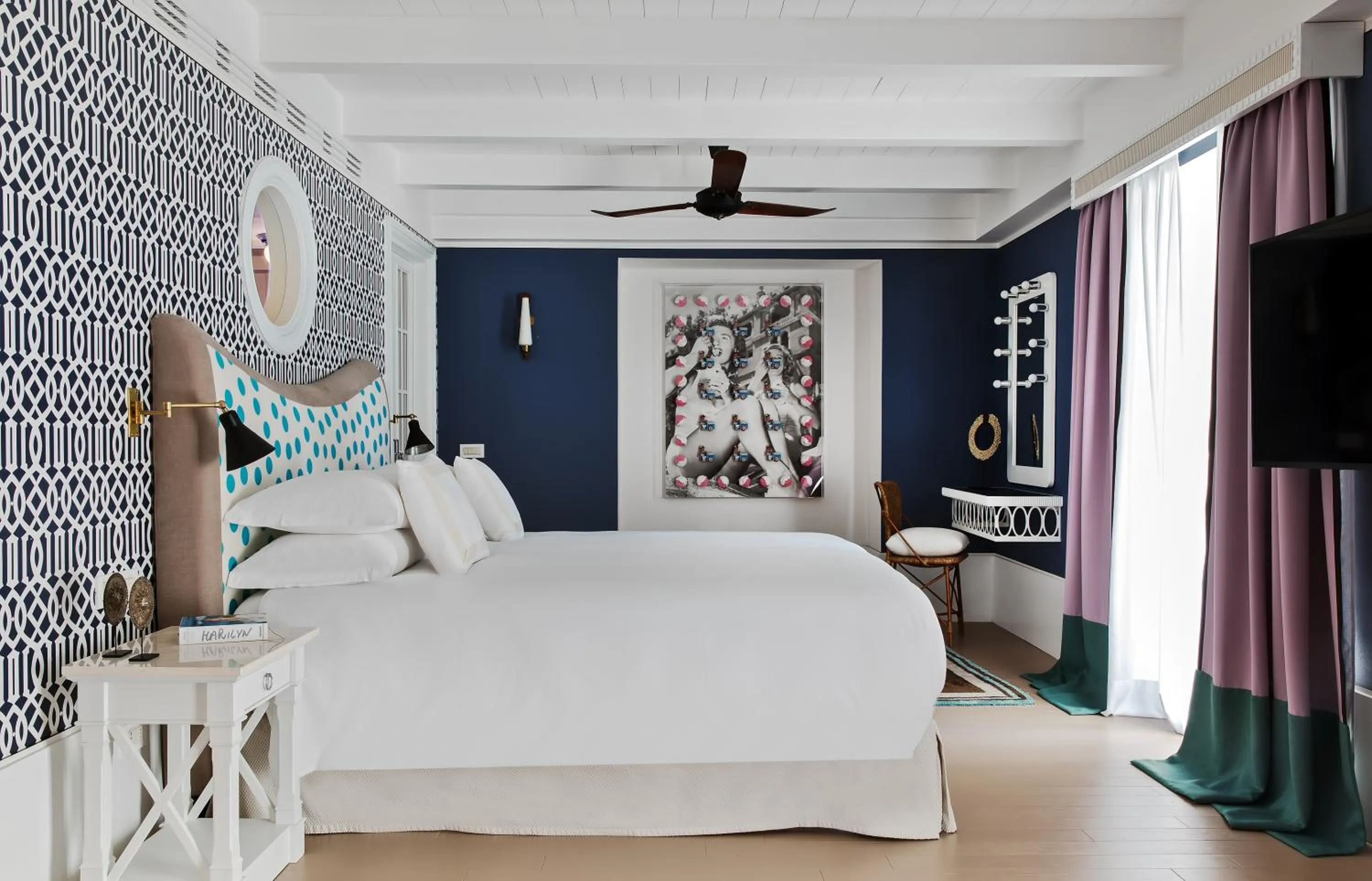 Bed in Capri Tiberio Palace - The Leading Hotels of the World