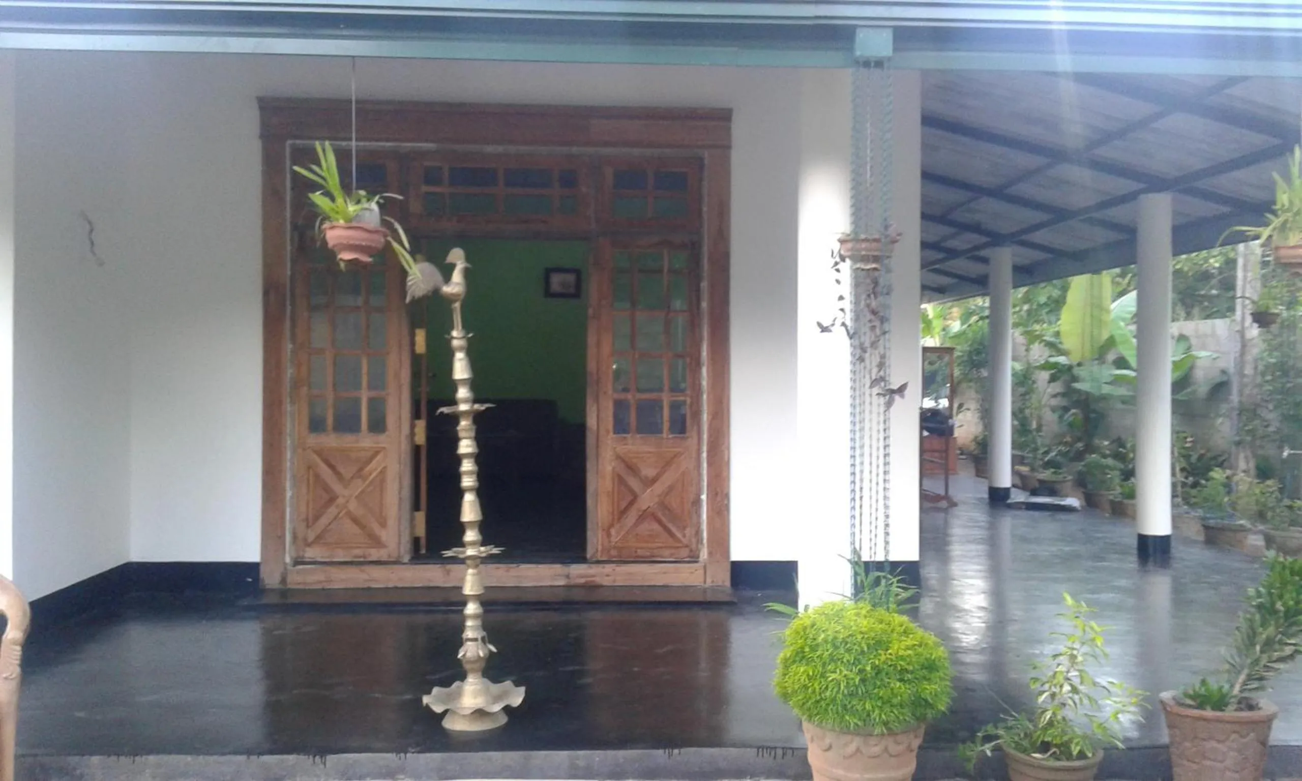 On site in White Guest