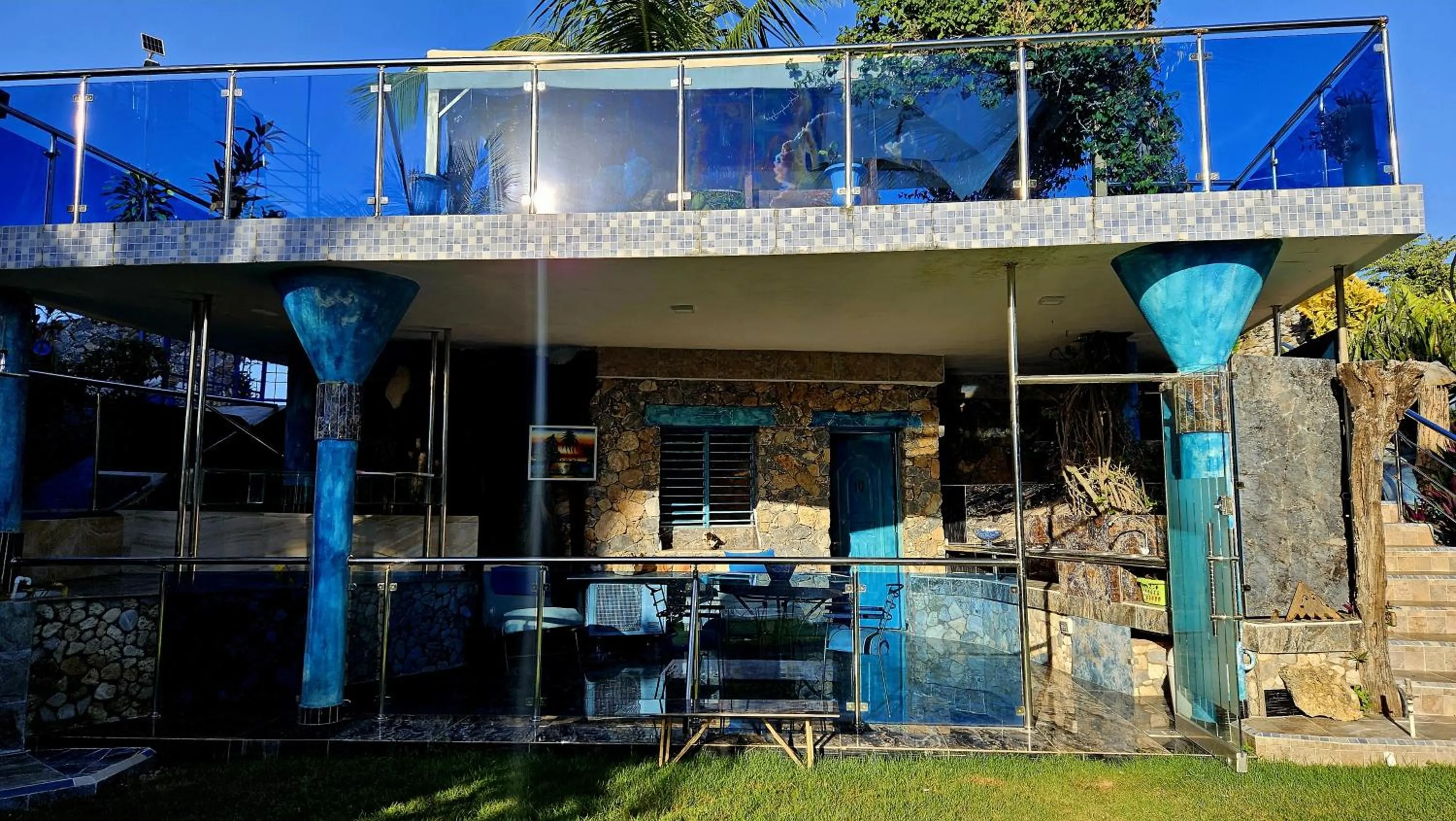 Garden in Sunset Samana