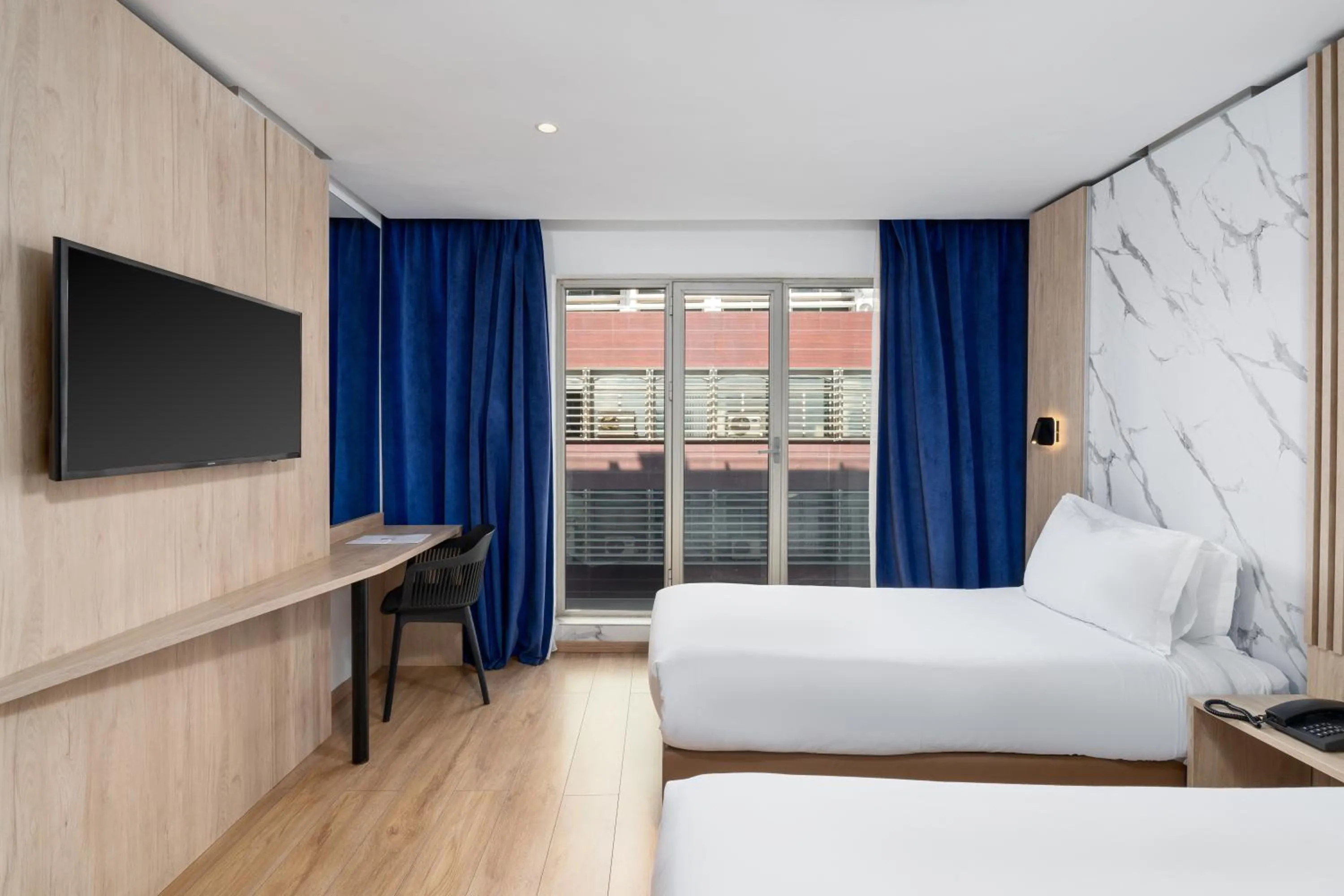 Photo of the whole room, Bed in Rihab Hotel