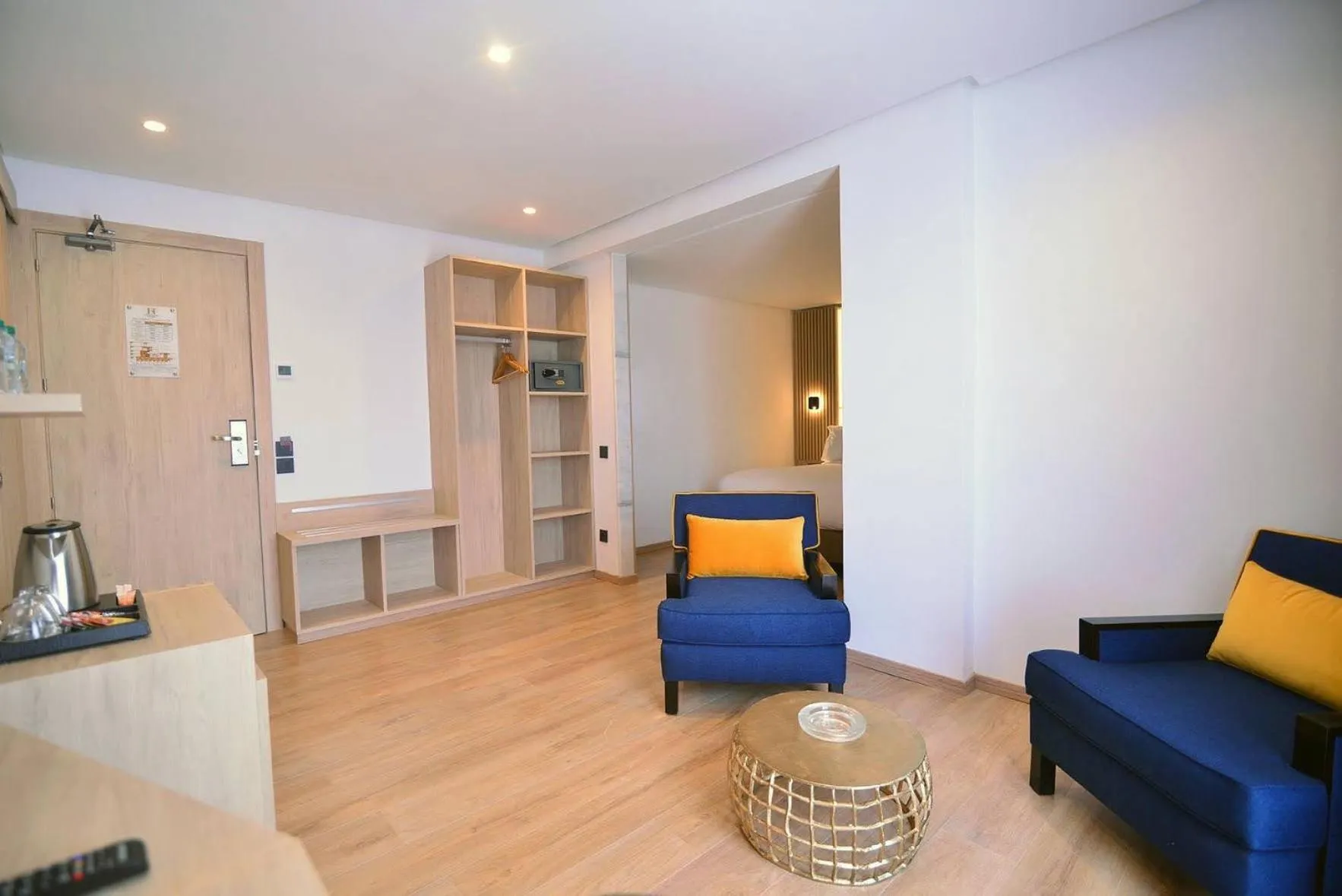 Living room in Rihab Hotel