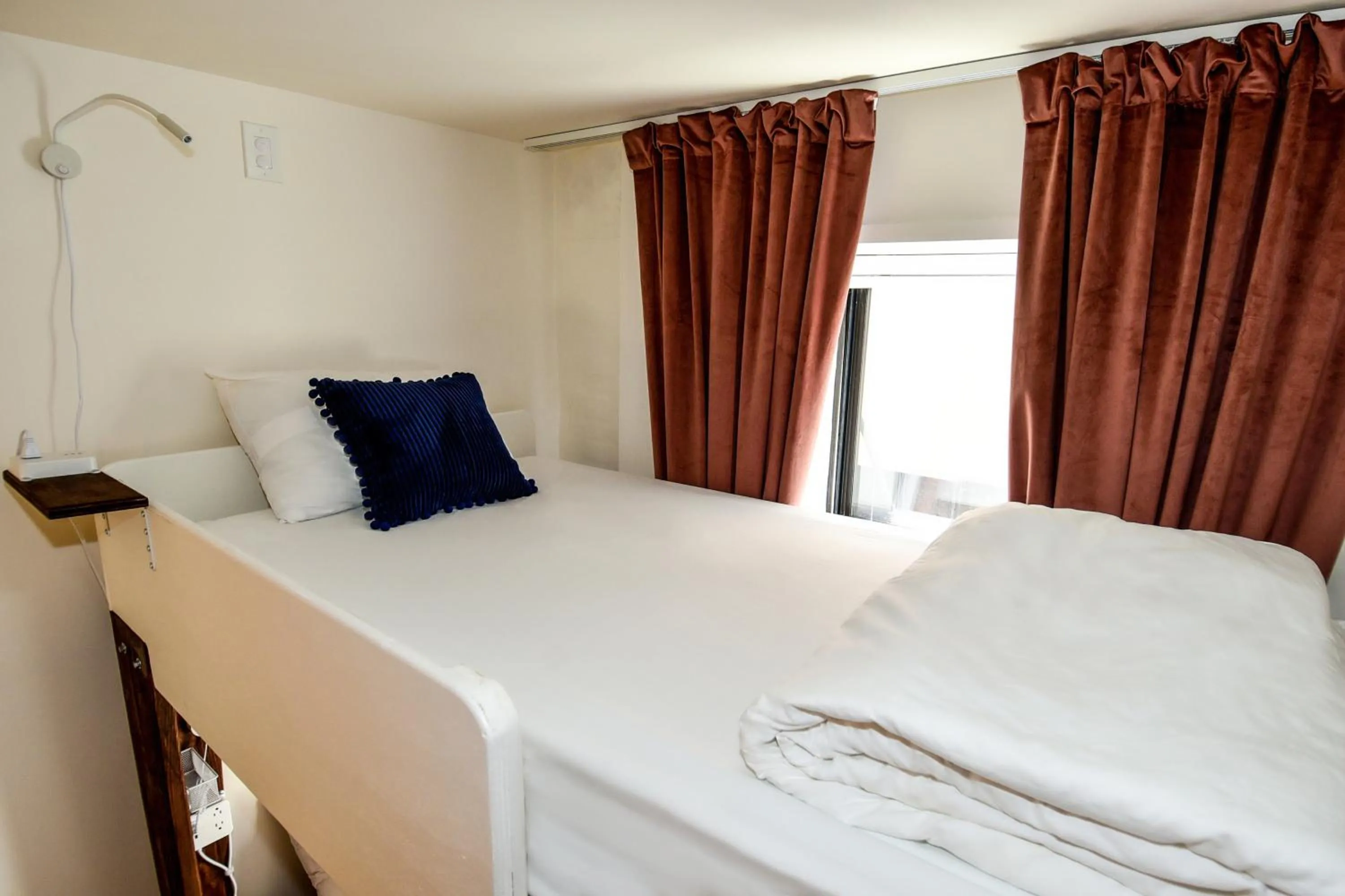 bunk bed, Bed in HighRoad Washington DC