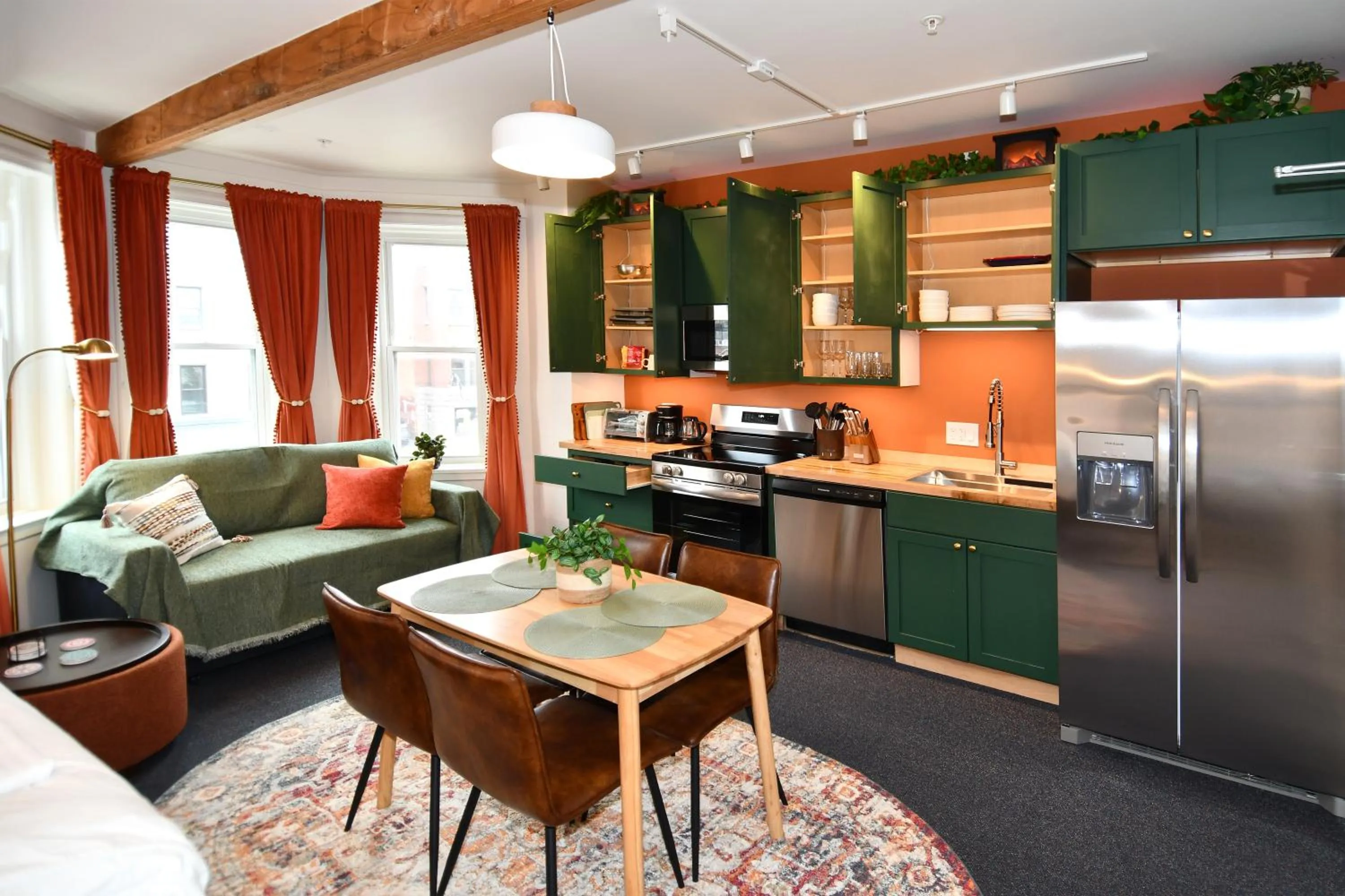 Coffee/tea facilities in HighRoad Washington DC