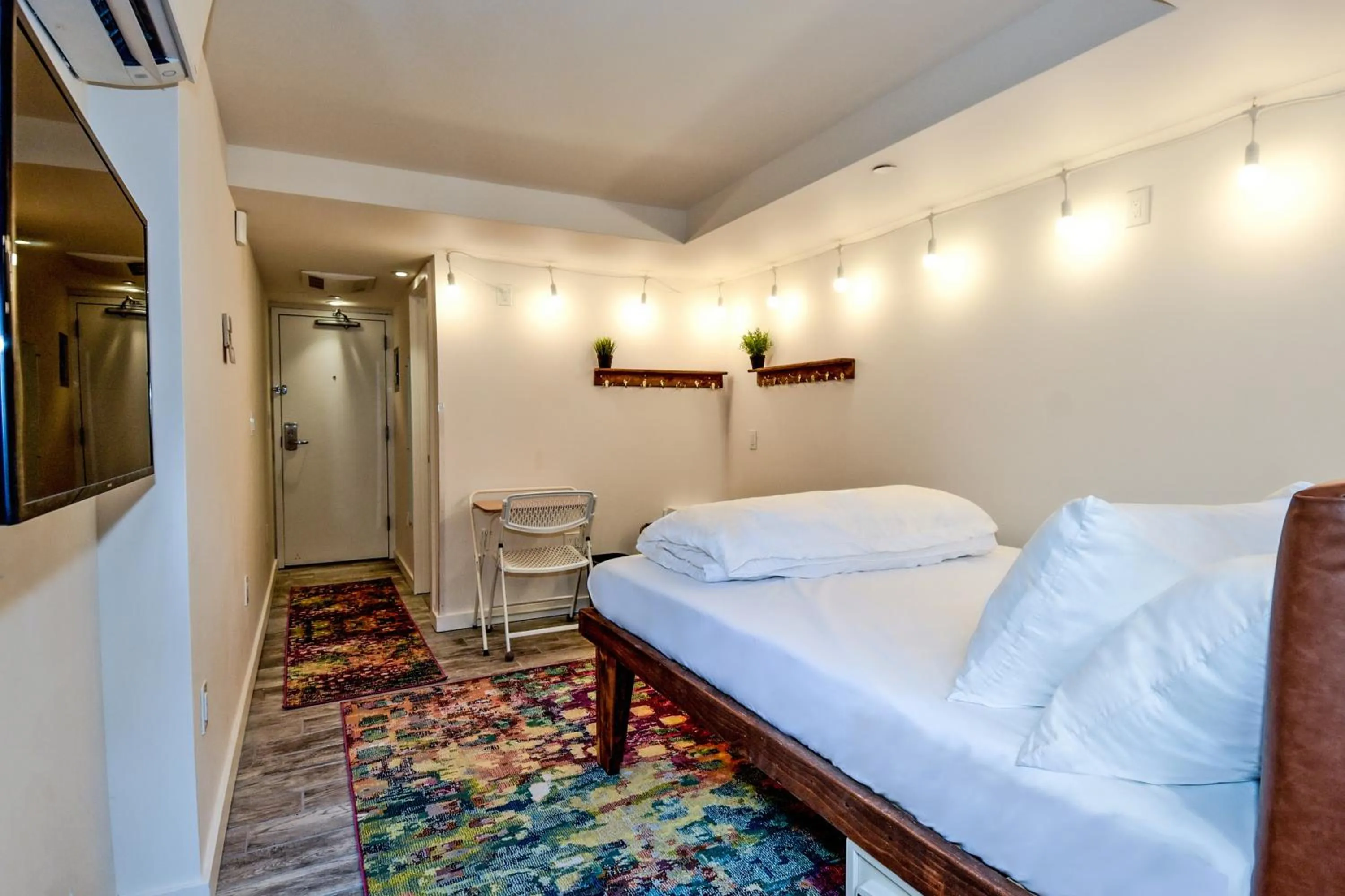 Bed in HighRoad Washington DC