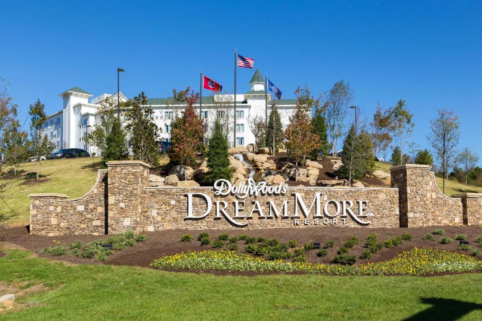 Property building in Dollywood's DreamMore Resort and Spa