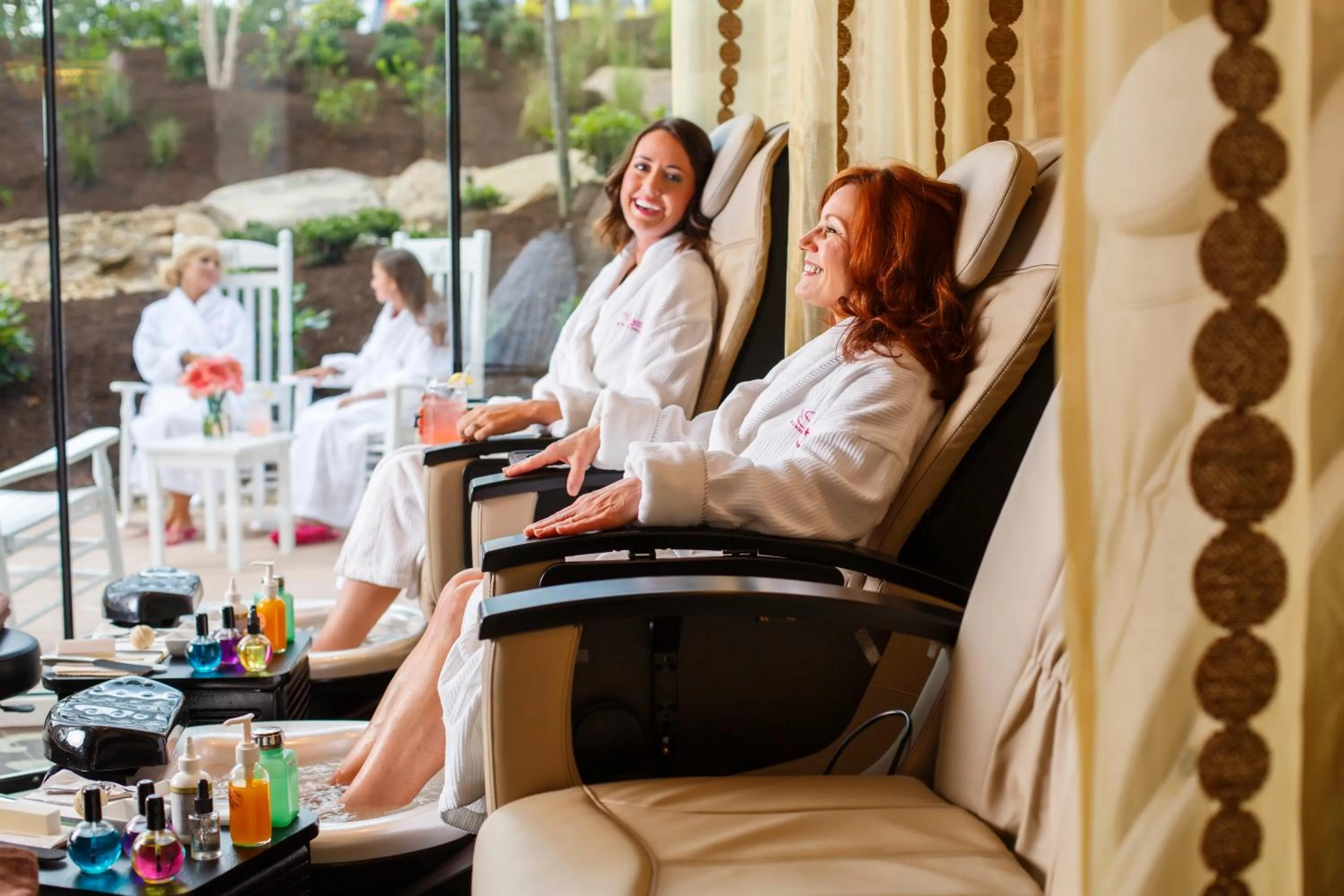 Massage in Dollywood's DreamMore Resort and Spa