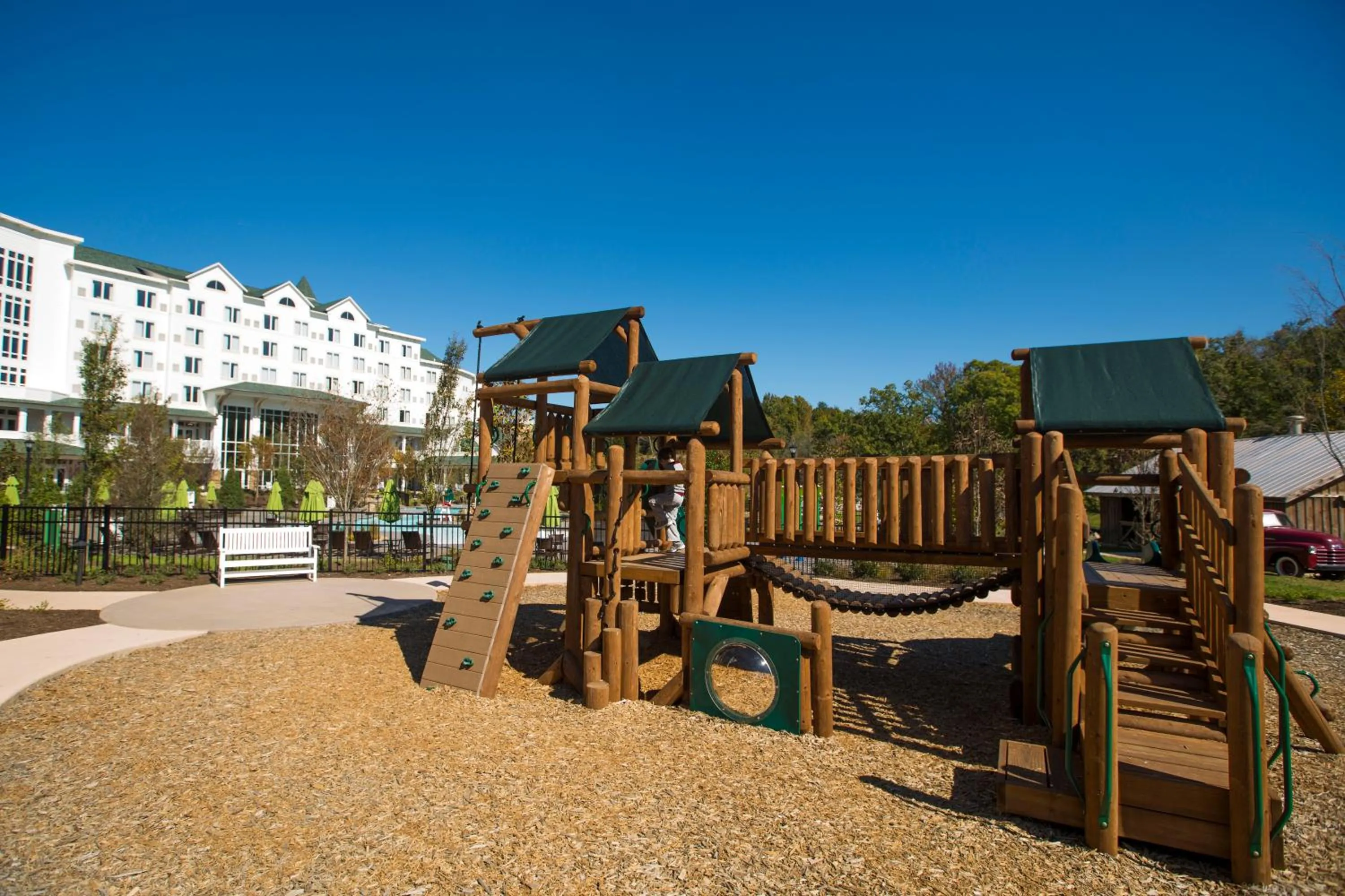 Property building in Dollywood's DreamMore Resort and Spa