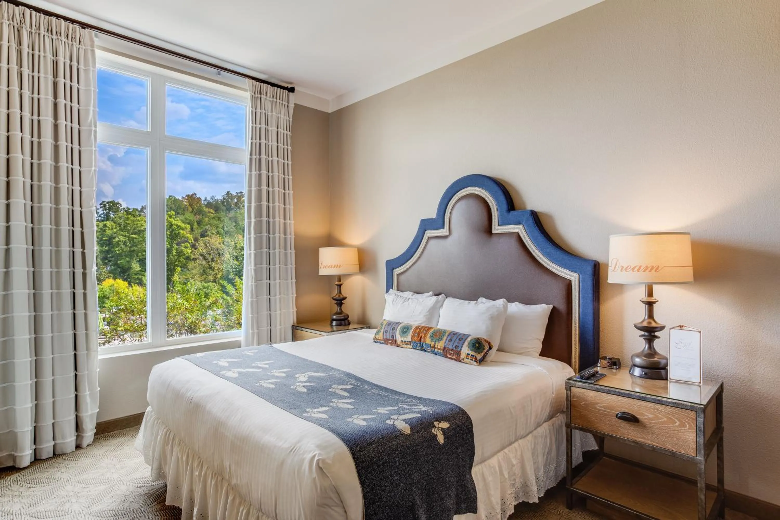 Bed in Dollywood's DreamMore Resort and Spa