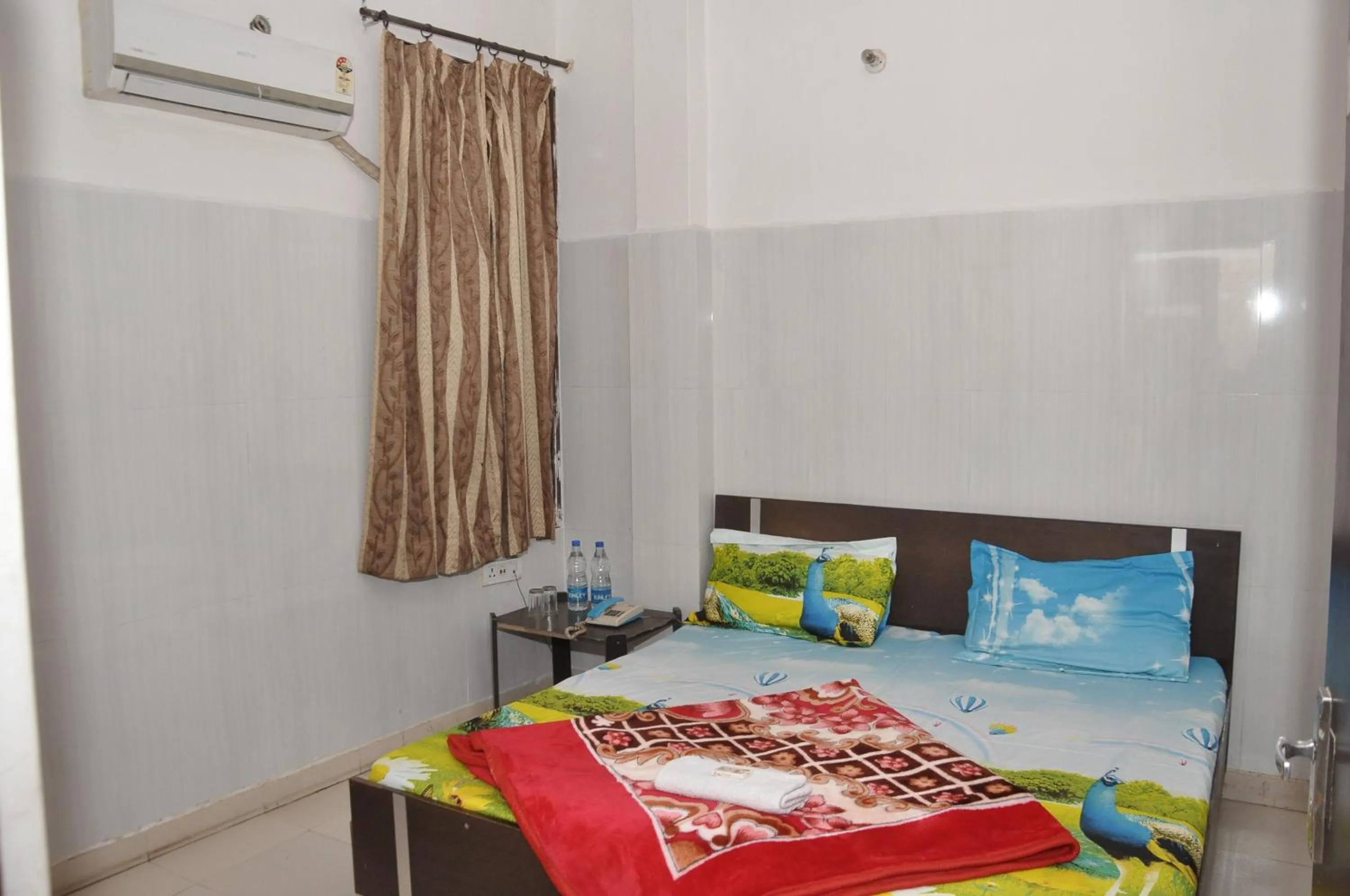 Bedroom, Bed in Asha Guest House