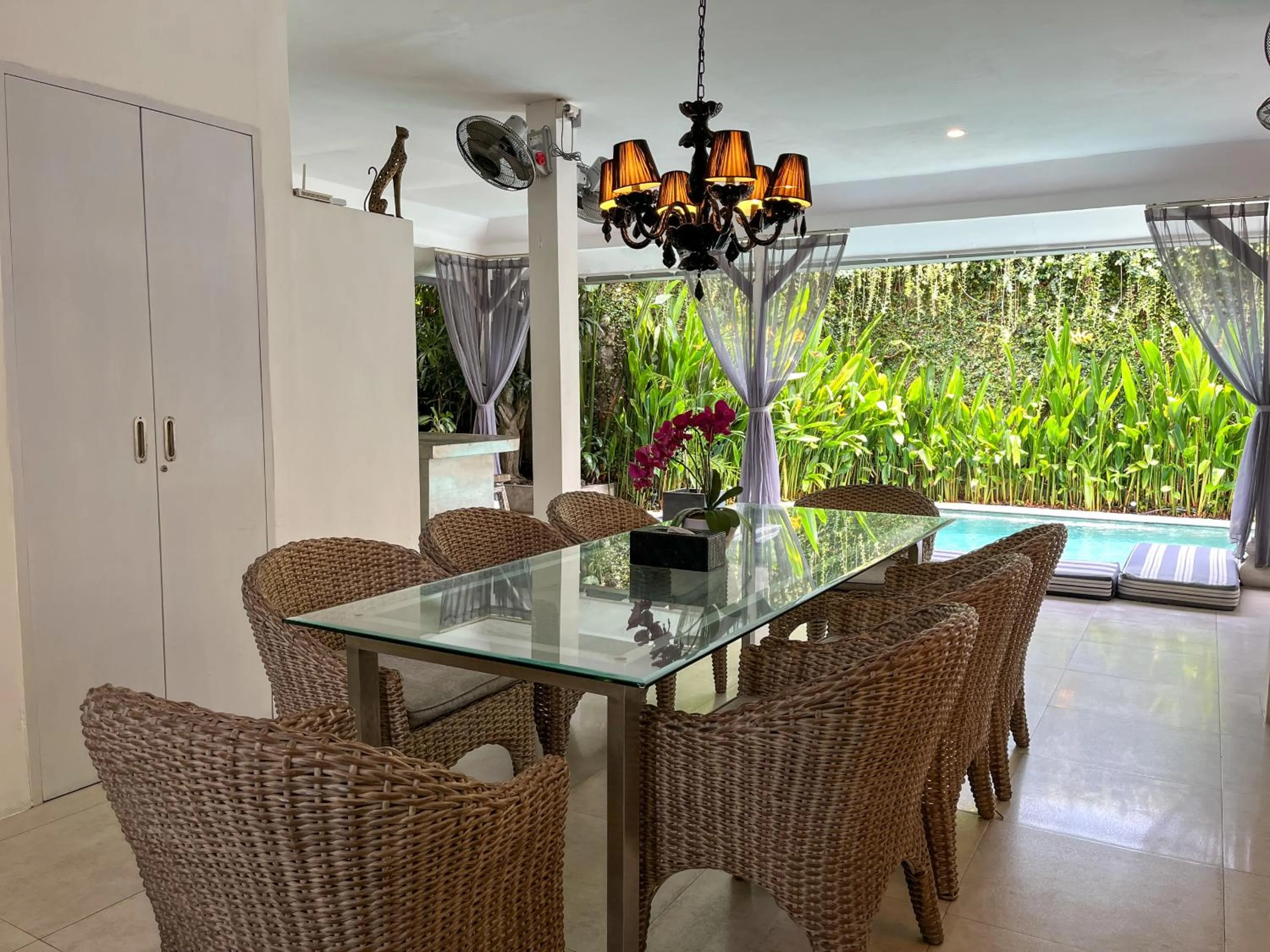 Villa Ozamiz Seminyak