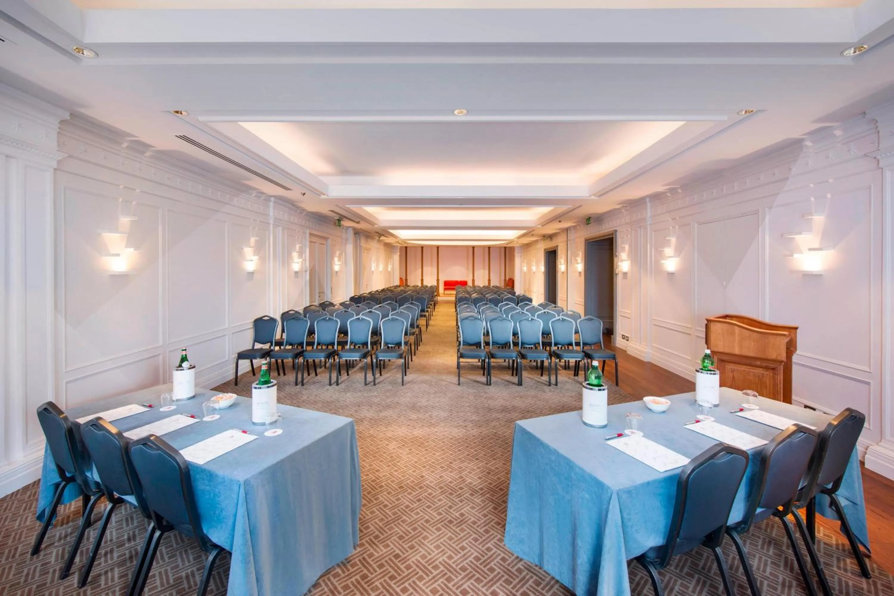 Meeting/conference room in Rome Marriott Grand Hotel Flora
