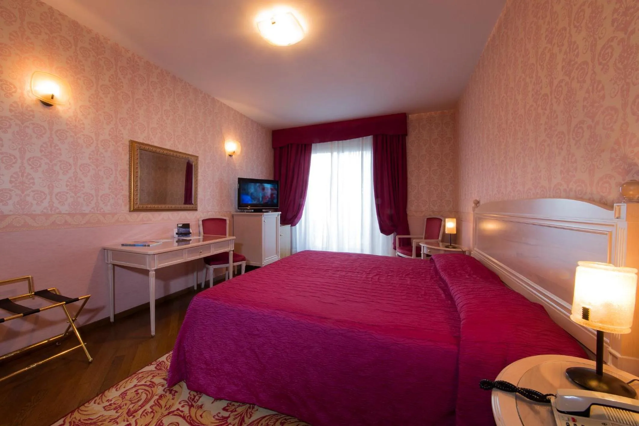Day, Bed in Hotel Catullo