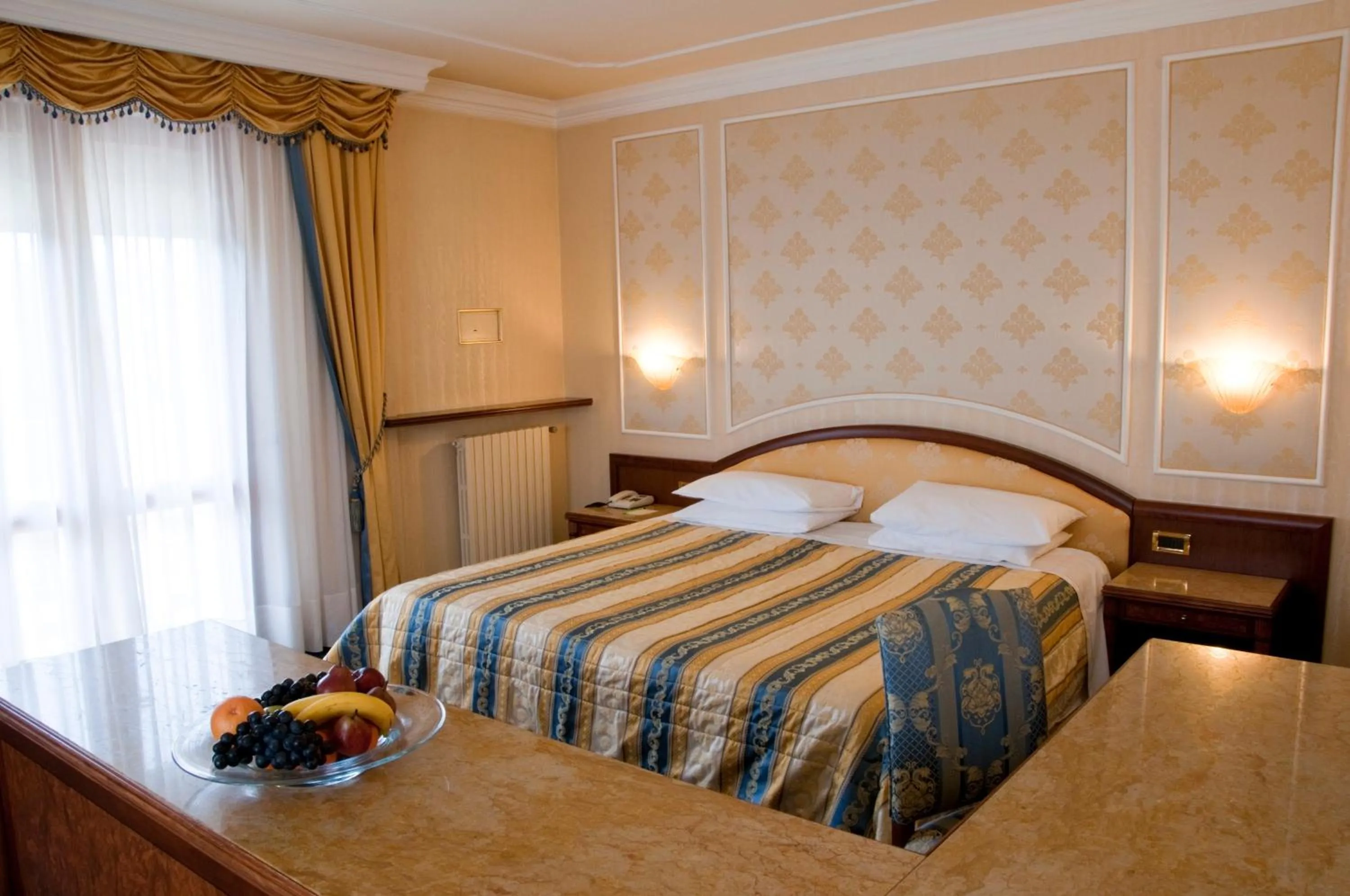Bedroom, Bed in Hotel Apollo Terme