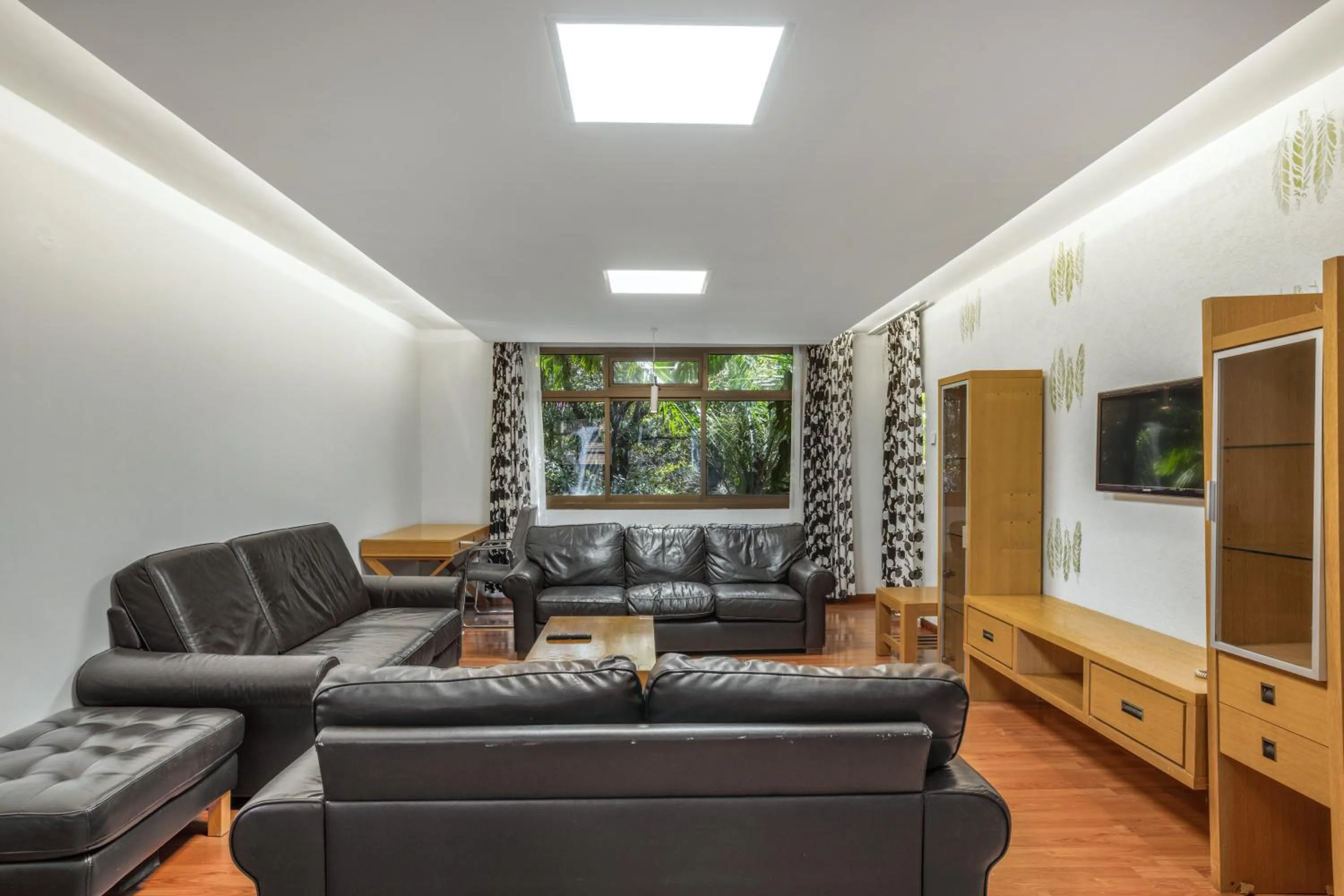 TV and multimedia in Kates Apartments