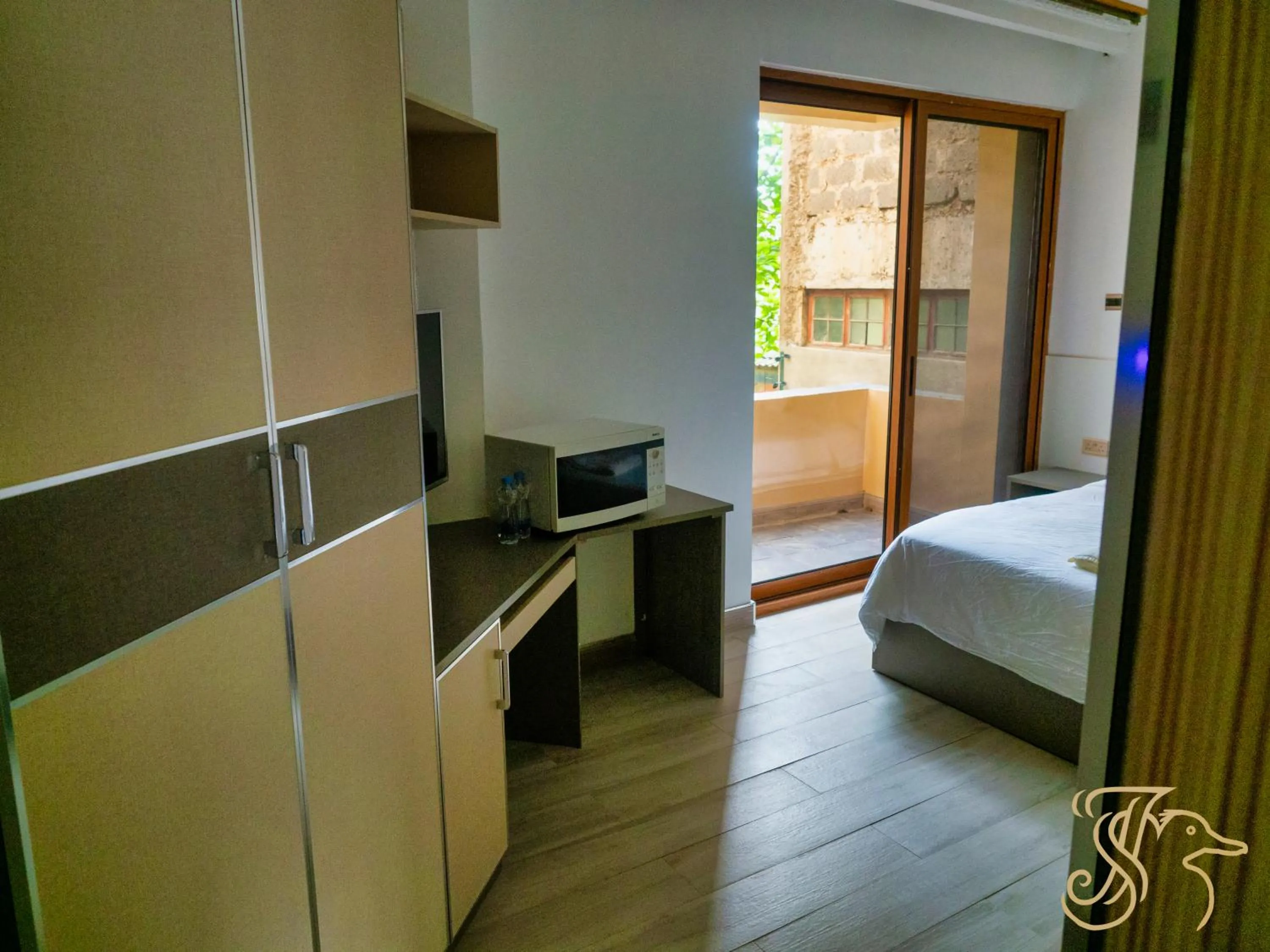 Bedroom, Bed in Kates Apartments