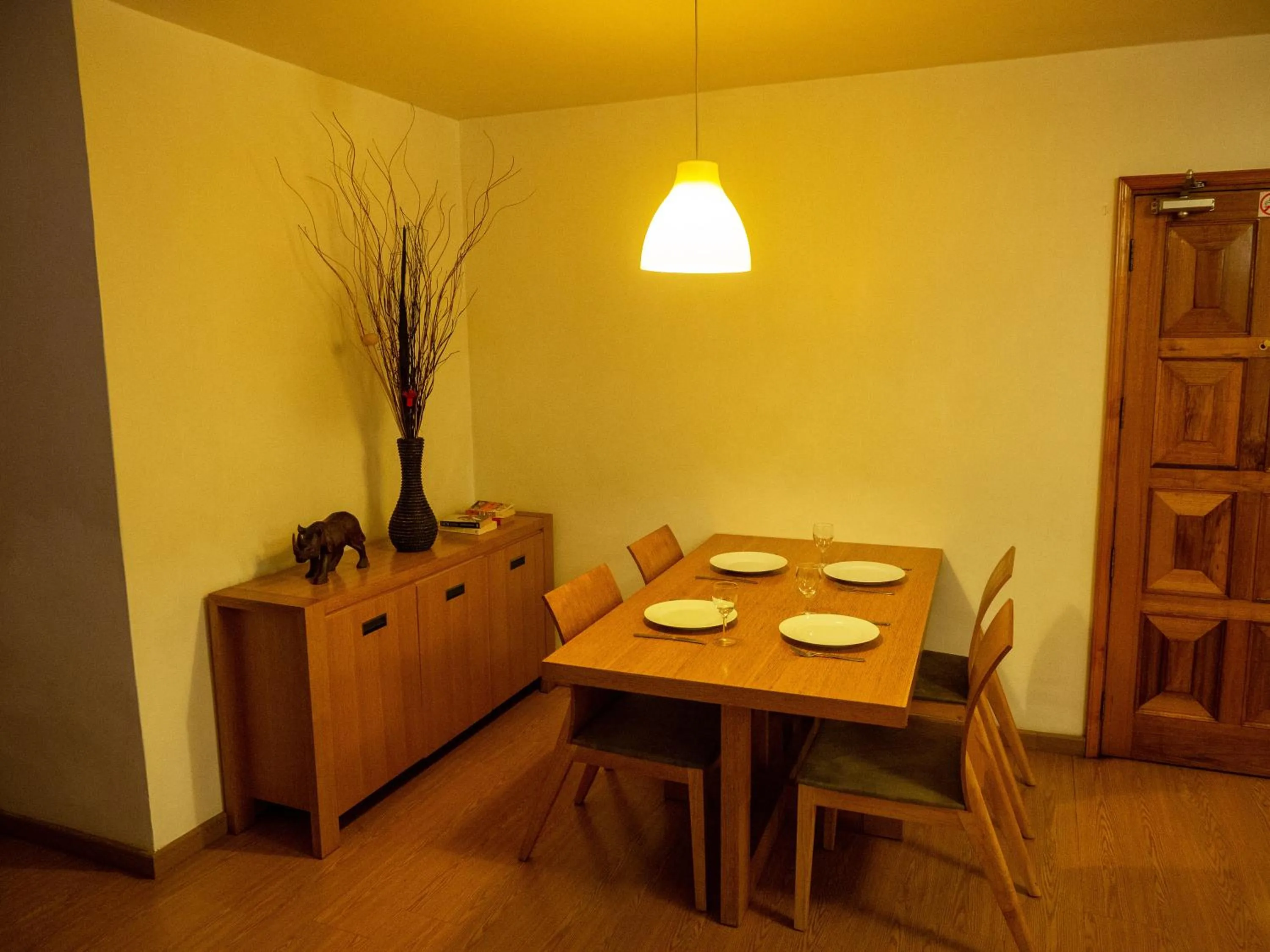 Dining area in Kates Apartments