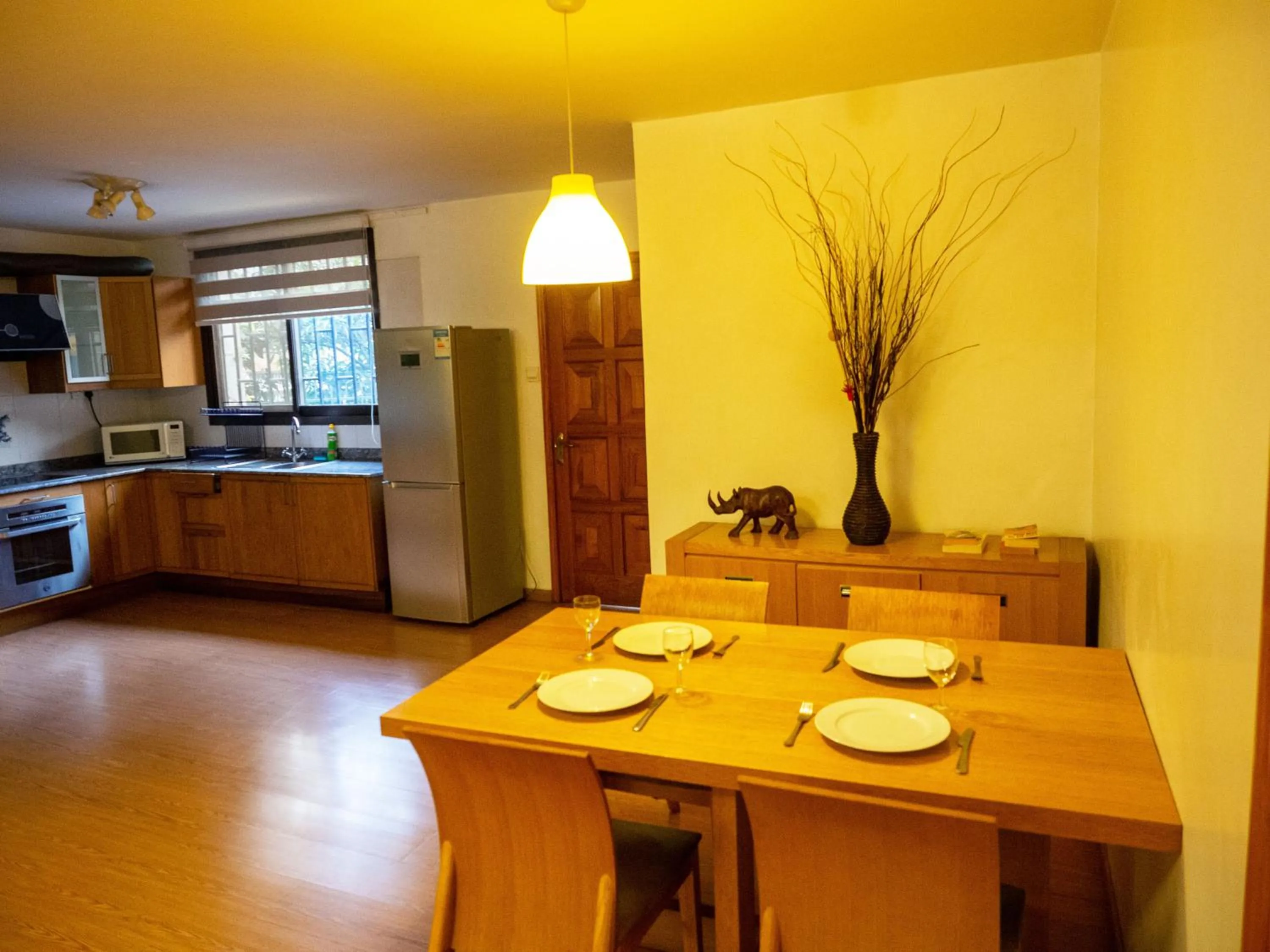 Dining area in Kates Apartments