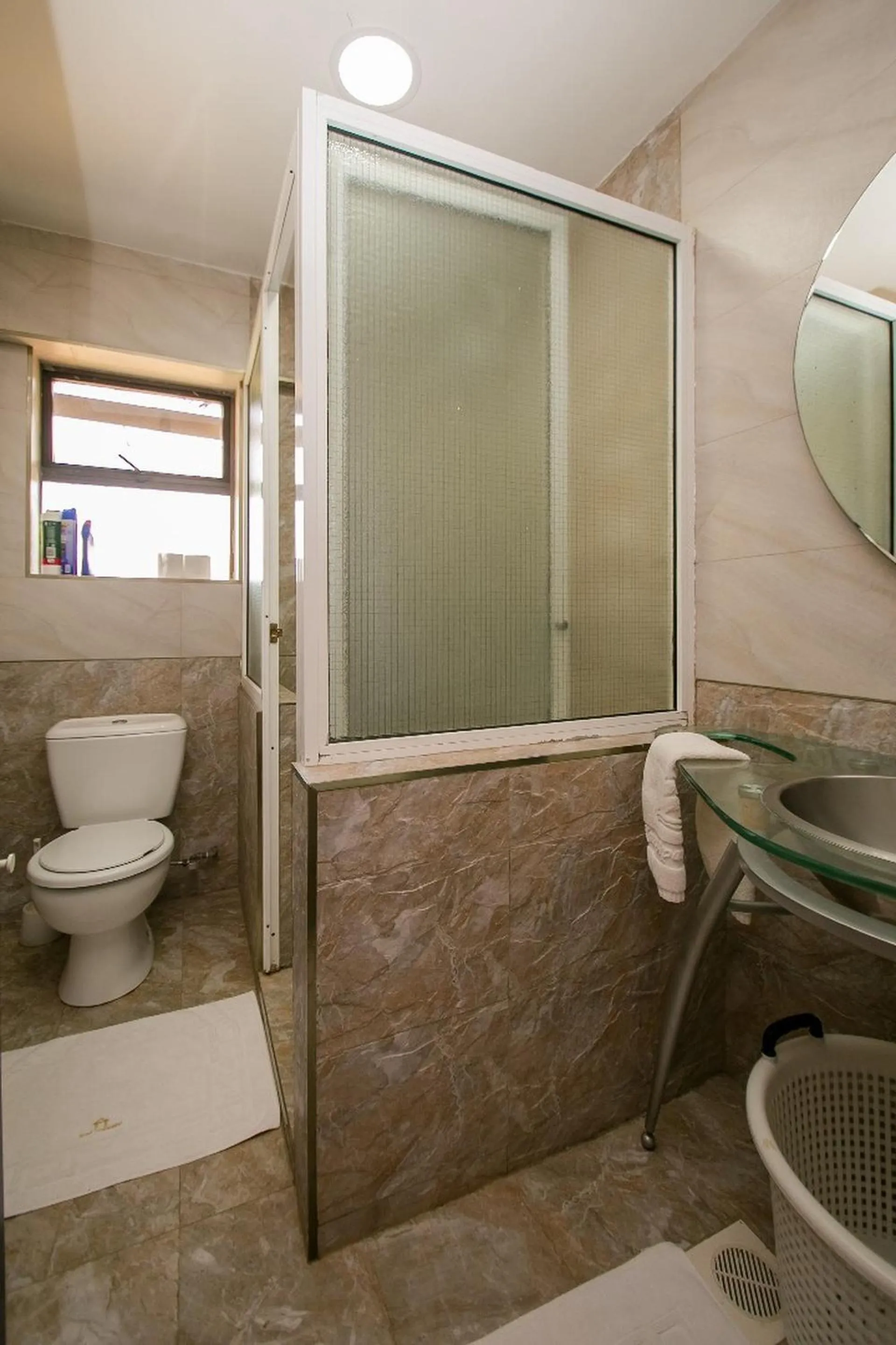 Bathroom in Kates Apartments