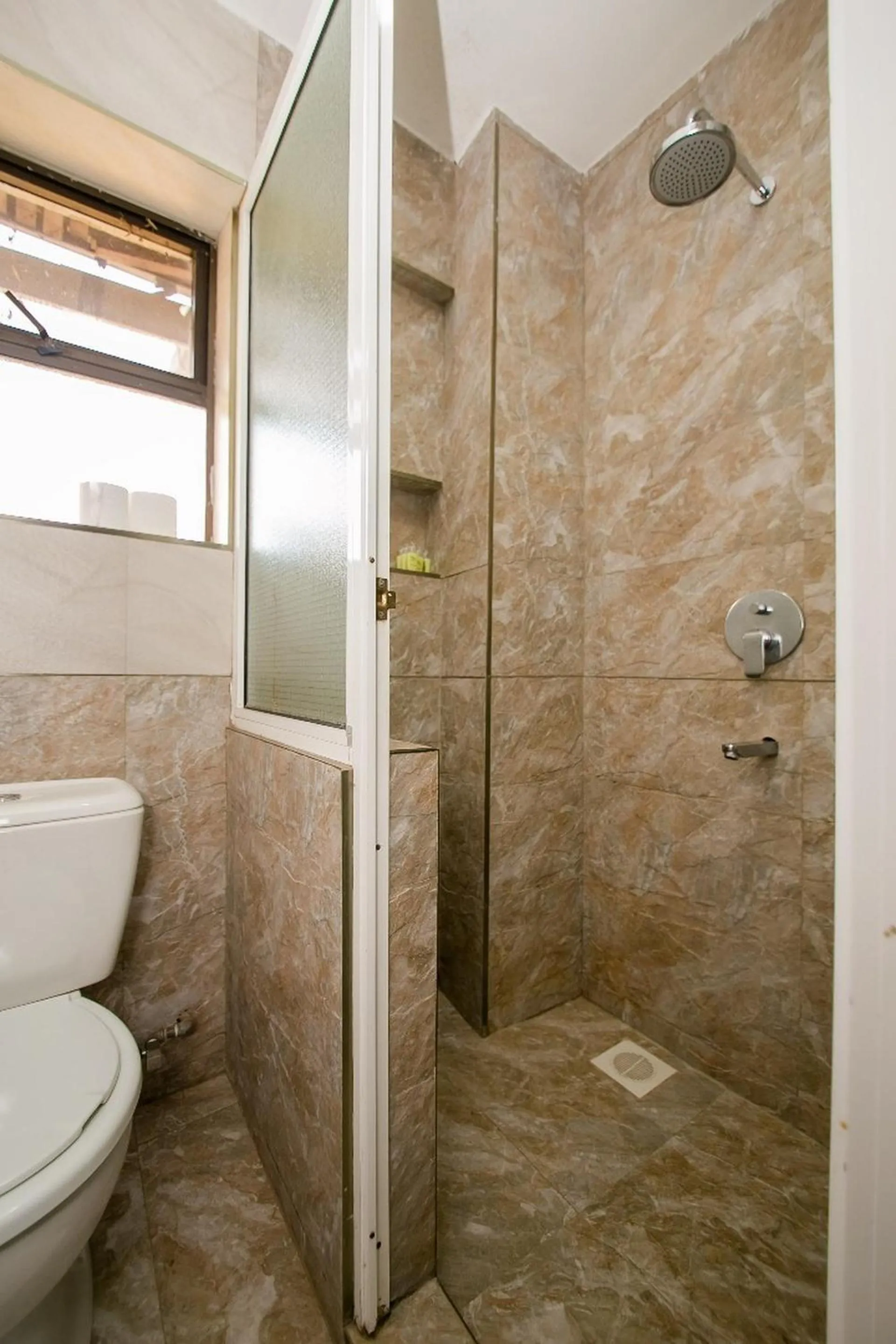 Bathroom in Kates Apartments