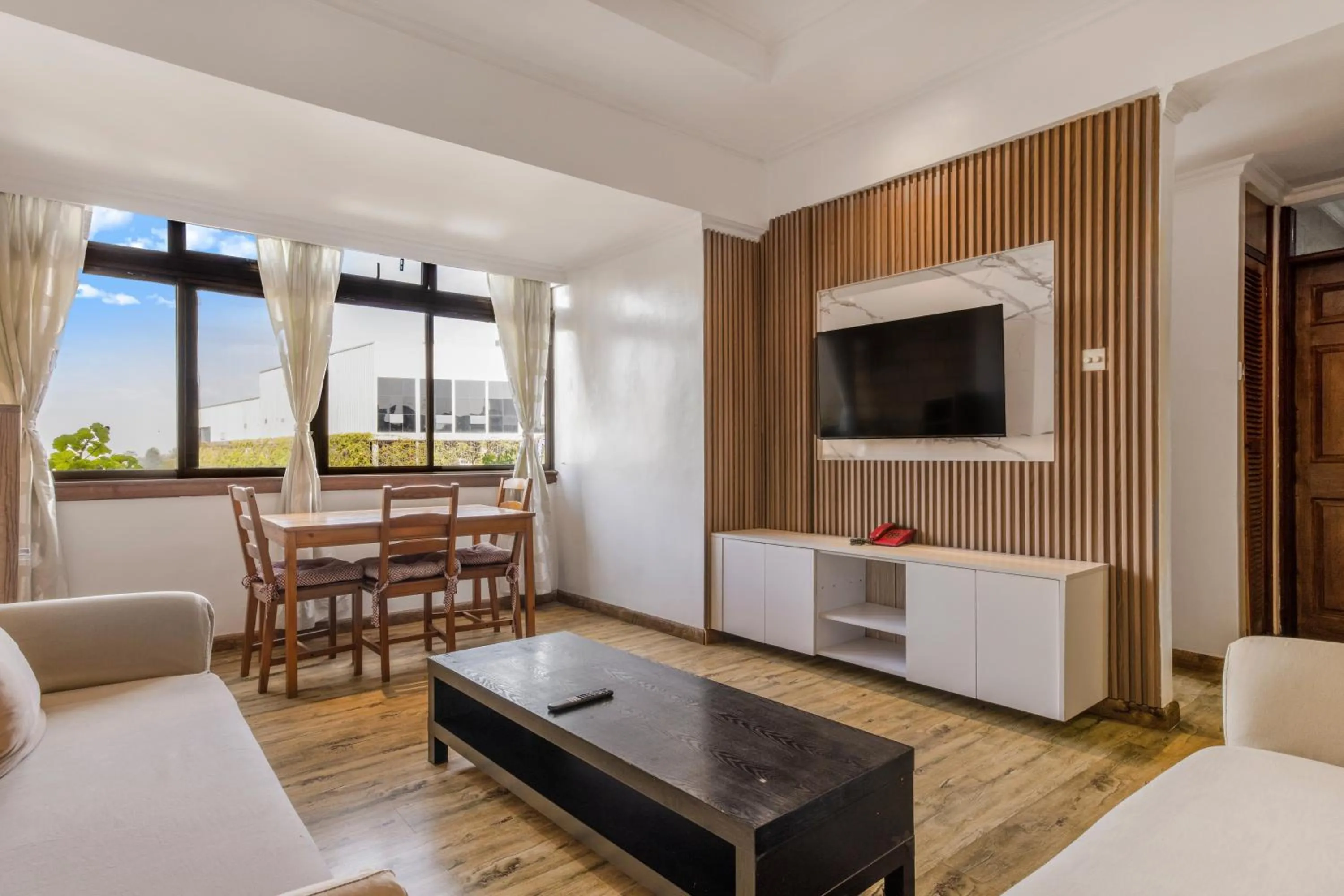 TV and multimedia in Kates Apartments