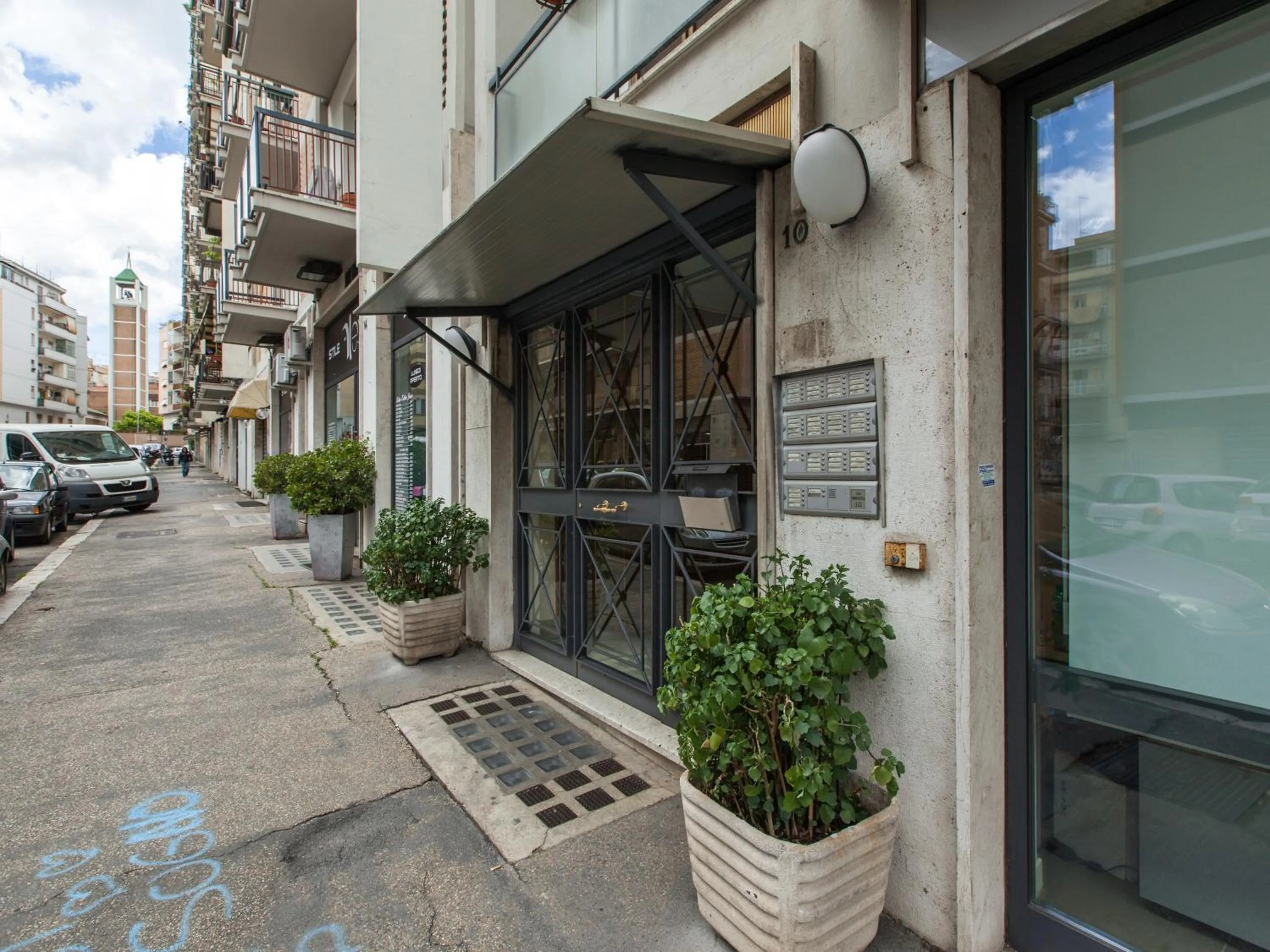 Facade/entrance in Dormi a Roma