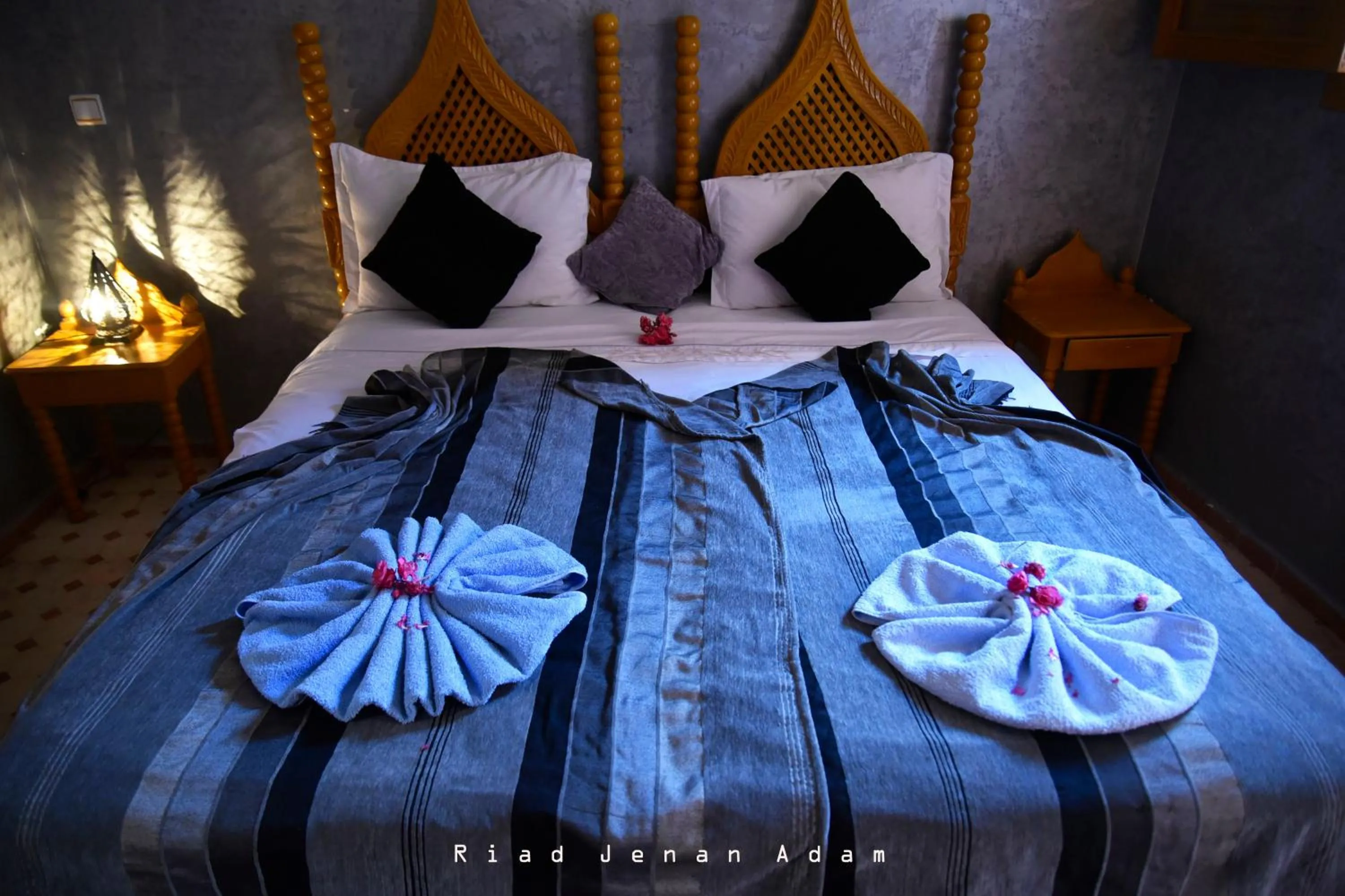 Bed in Riad Jenan Adam