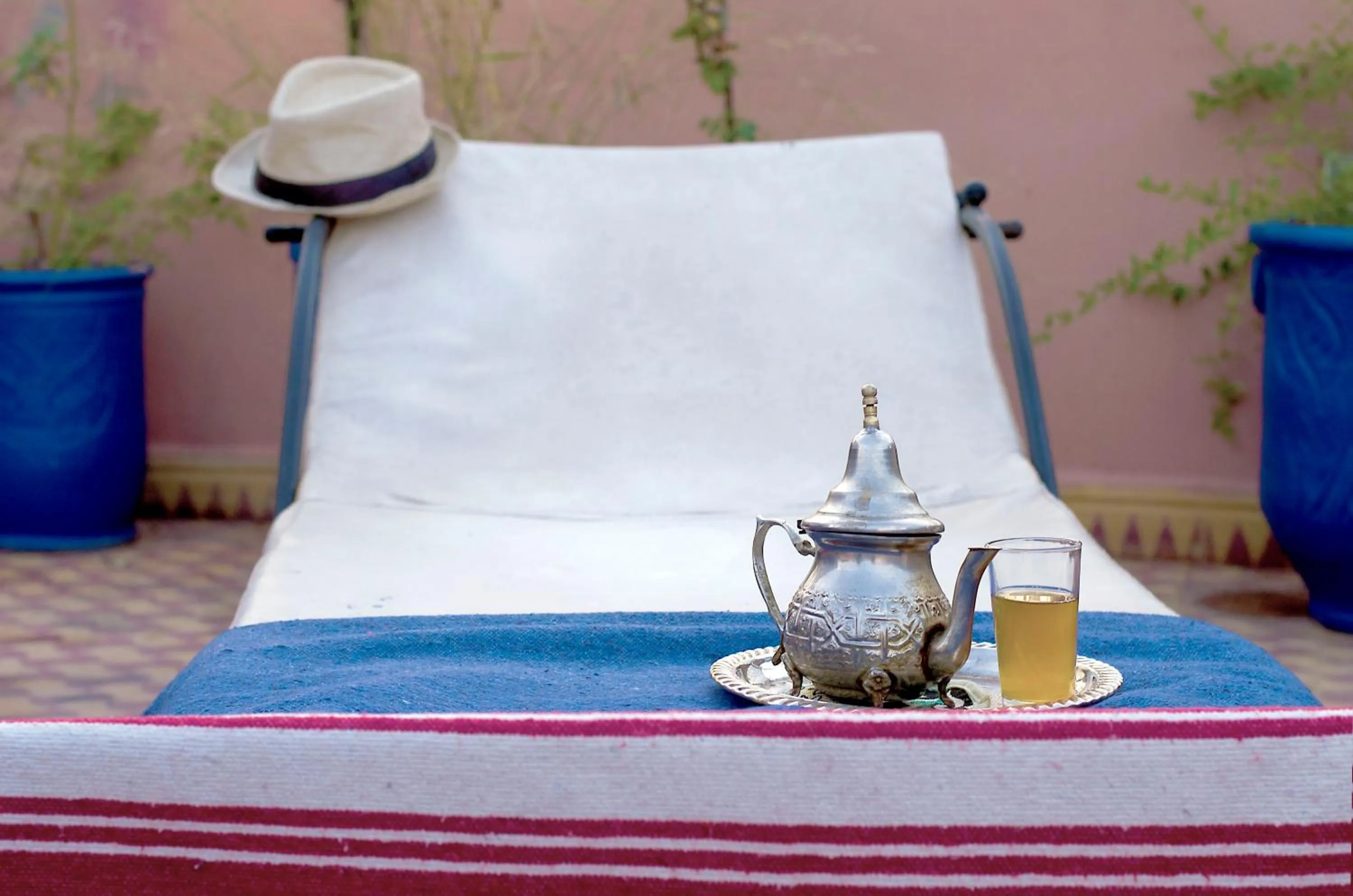 Day, Bed in Riad Jenan Adam