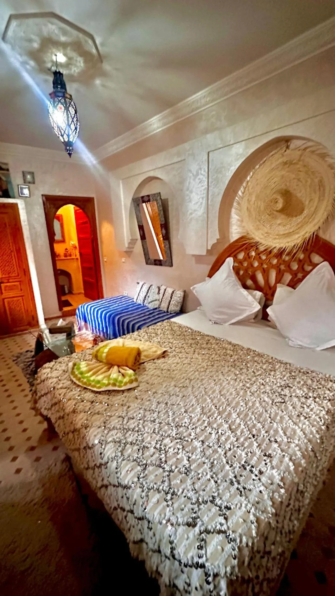 Bed in Riad Jenan Adam