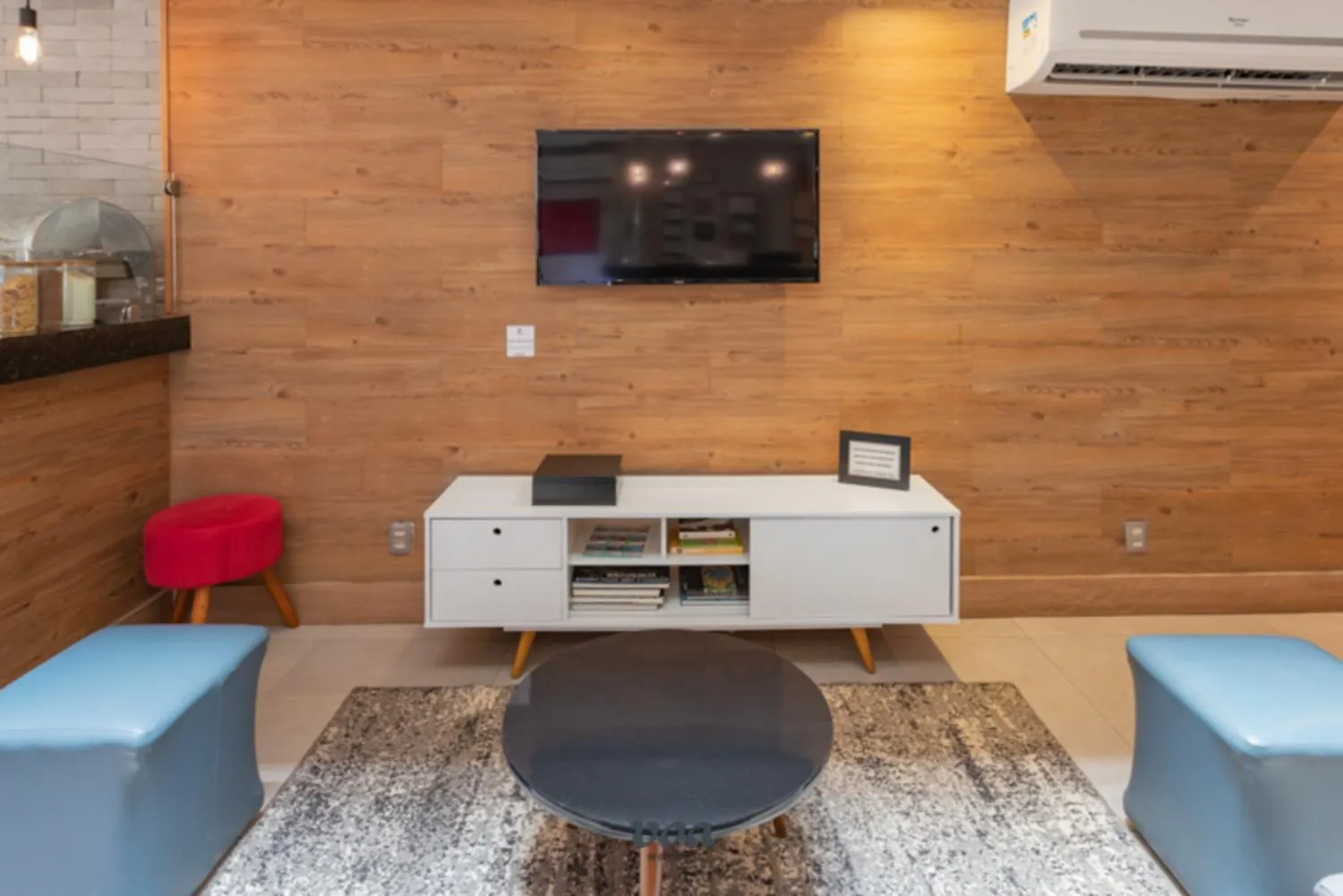 Lobby or reception in Plaza Spania Boutique Hotel