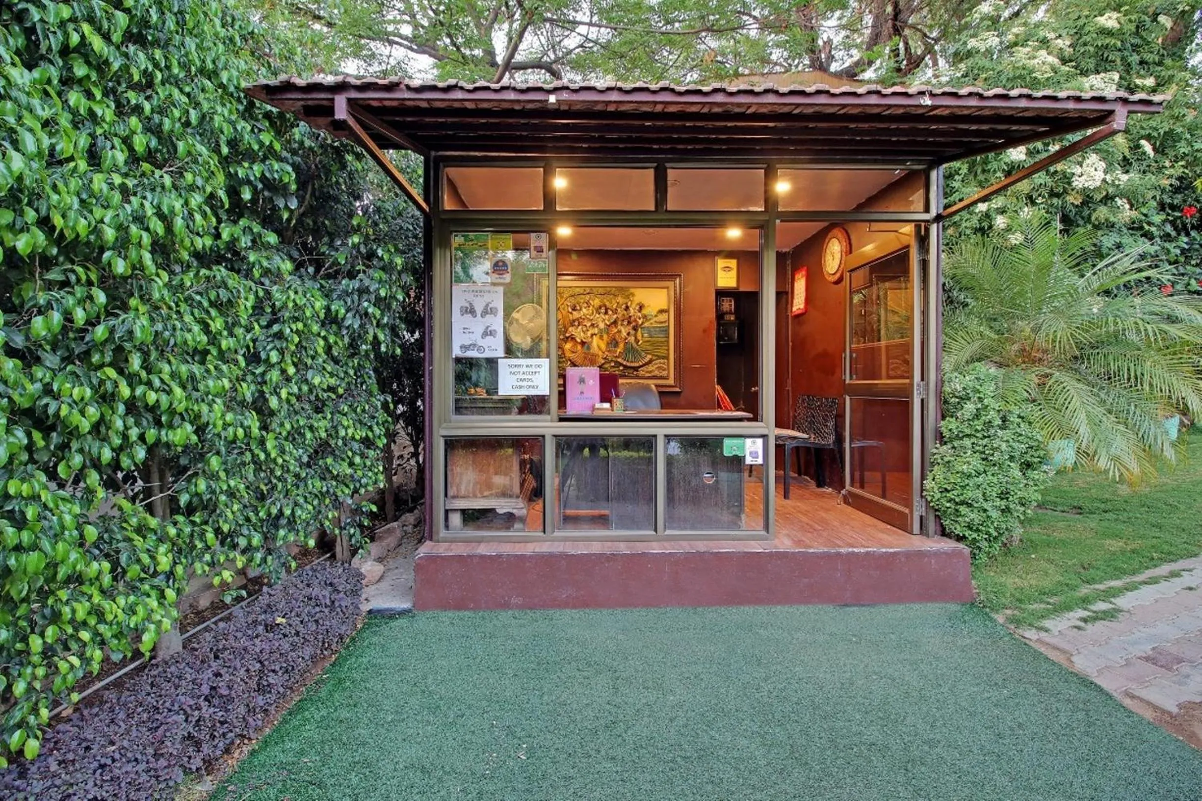 Lobby or reception in Hill 'N' You - A Boutique Garden Resort